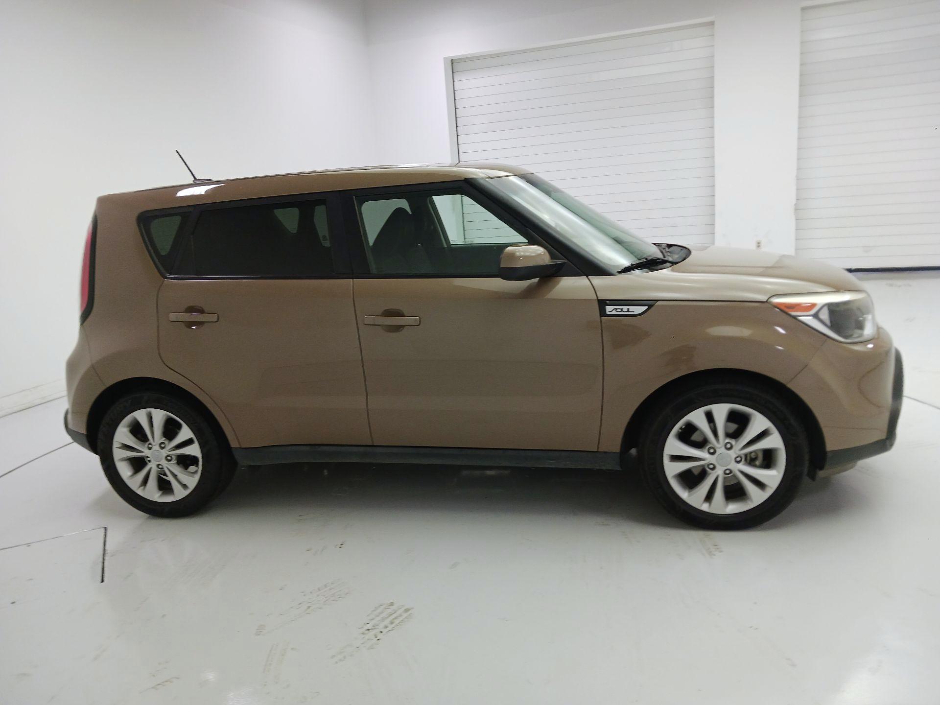 Thumbnail: 2015 Kia Soul - 4