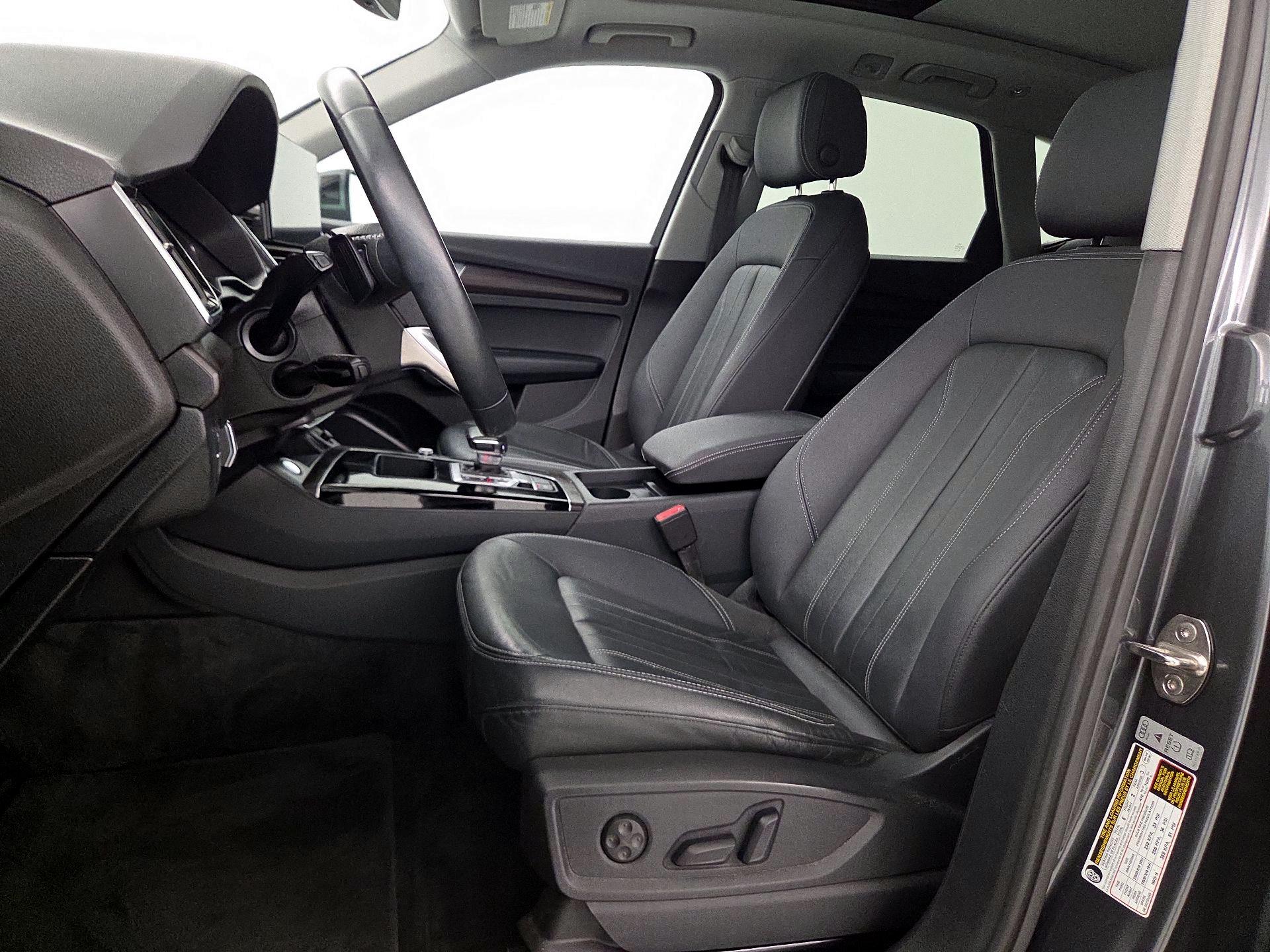 Thumbnail: 2023 Audi Q5 - 11