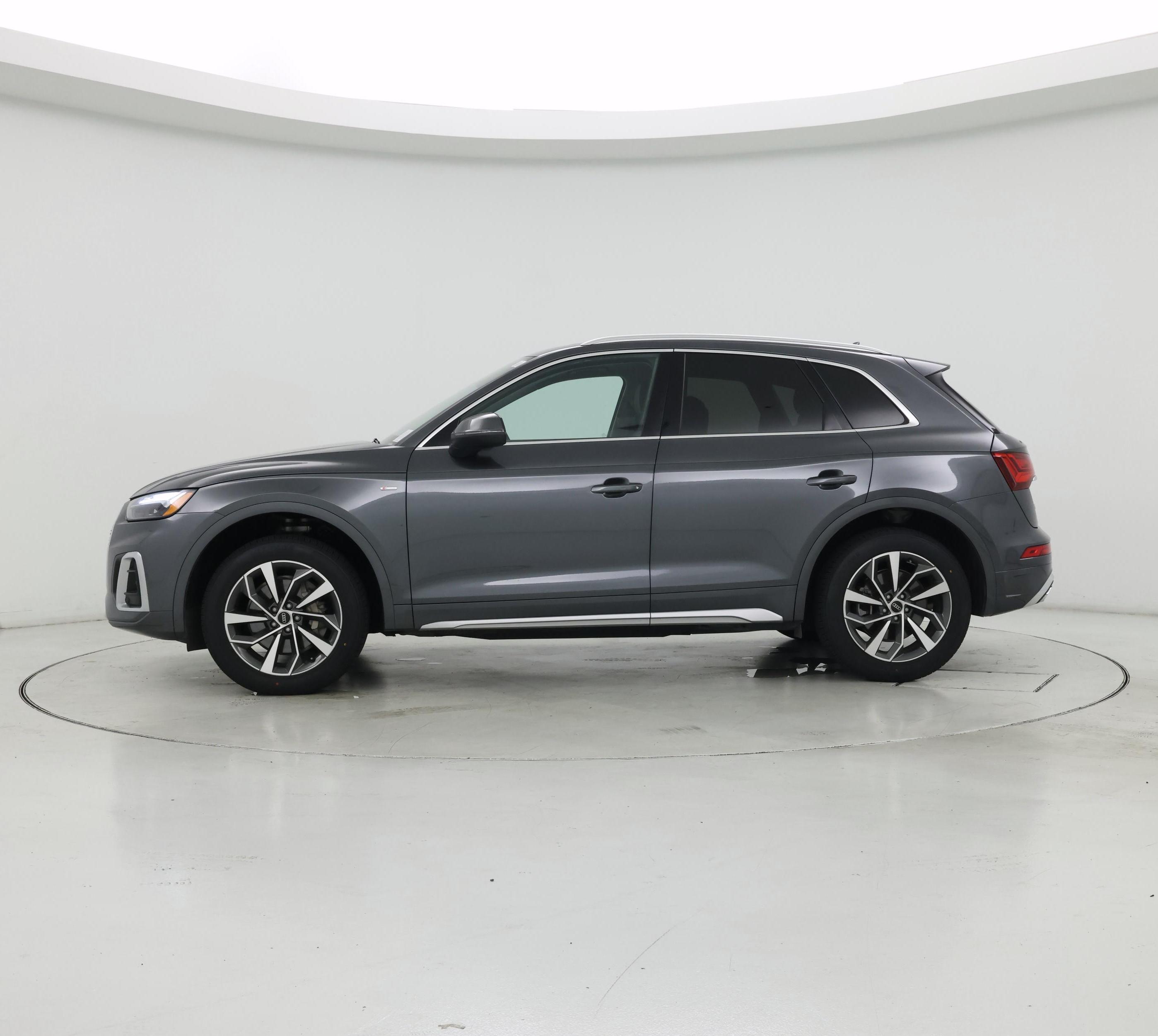 Thumbnail: 2023 Audi Q5 - 3