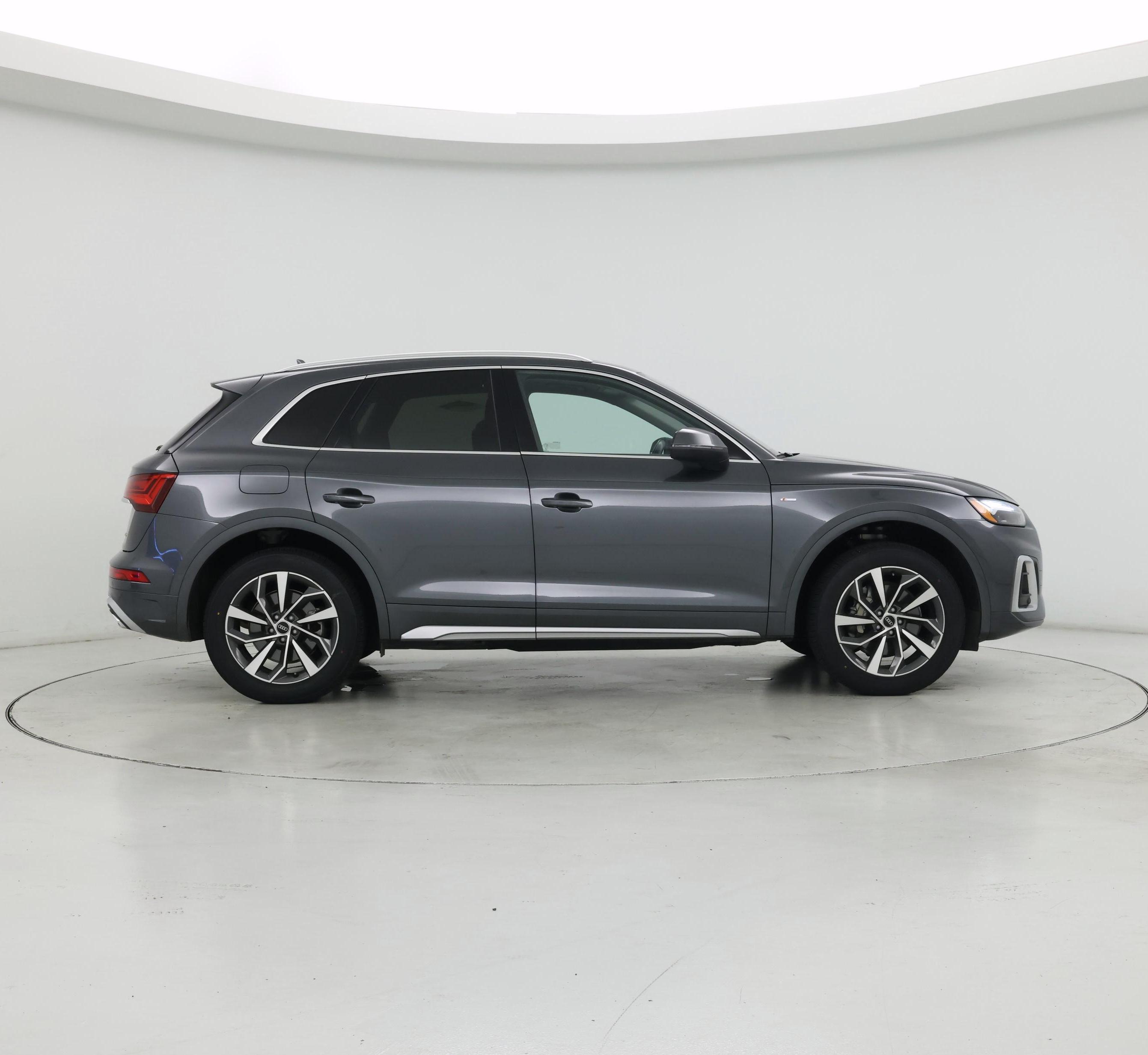Thumbnail: 2023 Audi Q5 - 7
