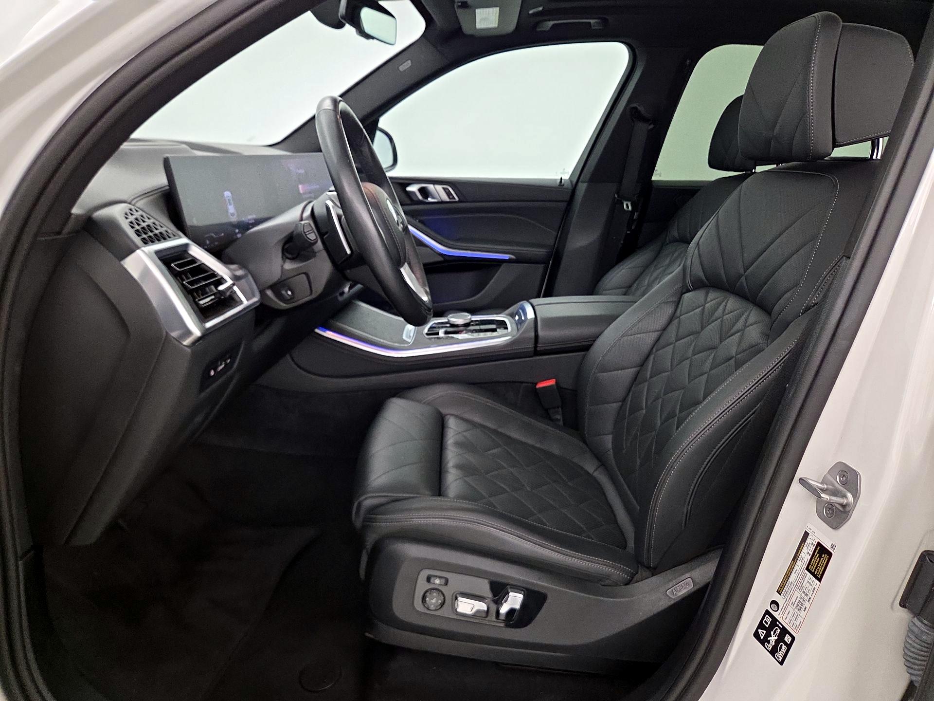Thumbnail: 2025 BMW X5 - 11