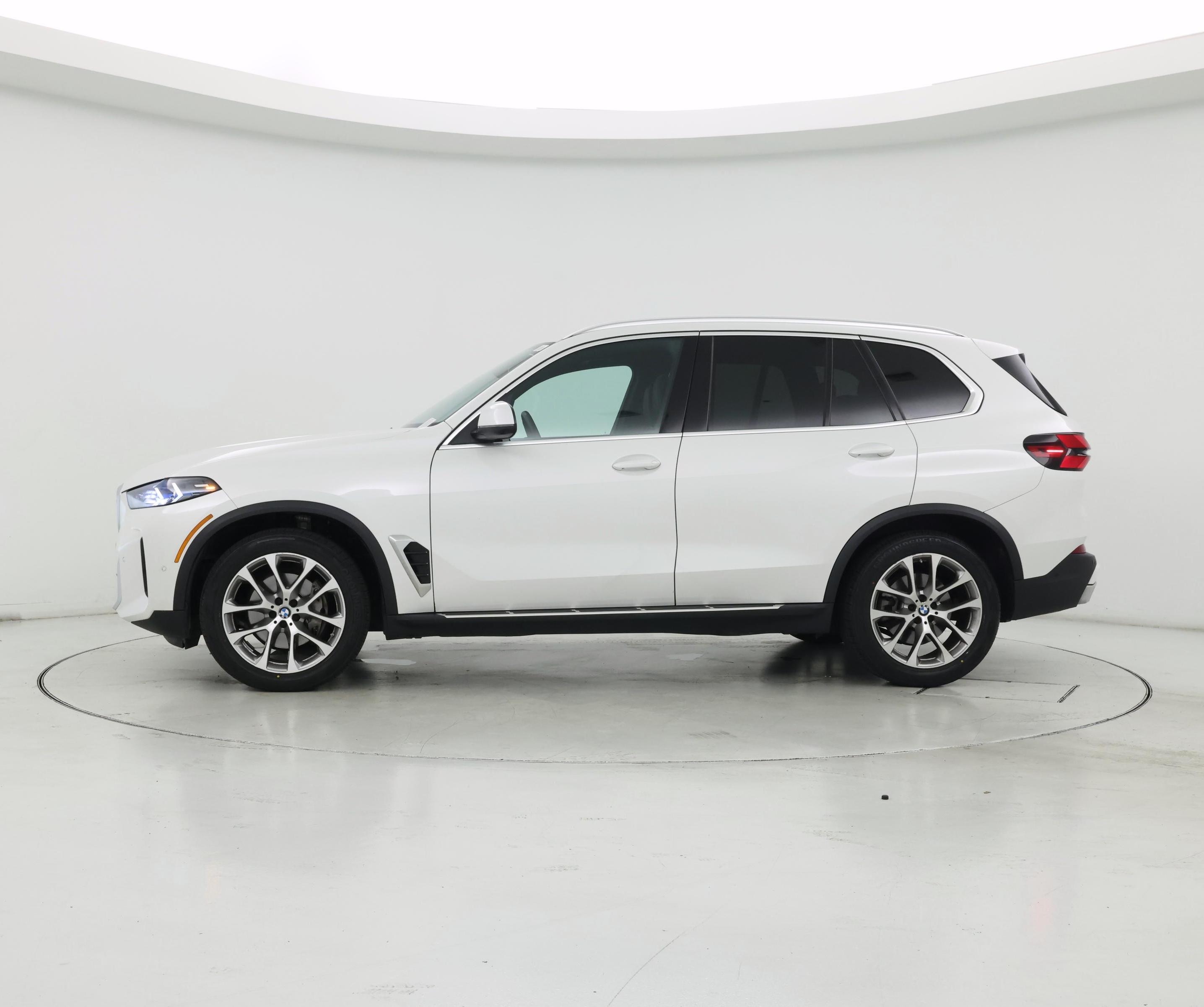 Thumbnail: 2025 BMW X5 - 3