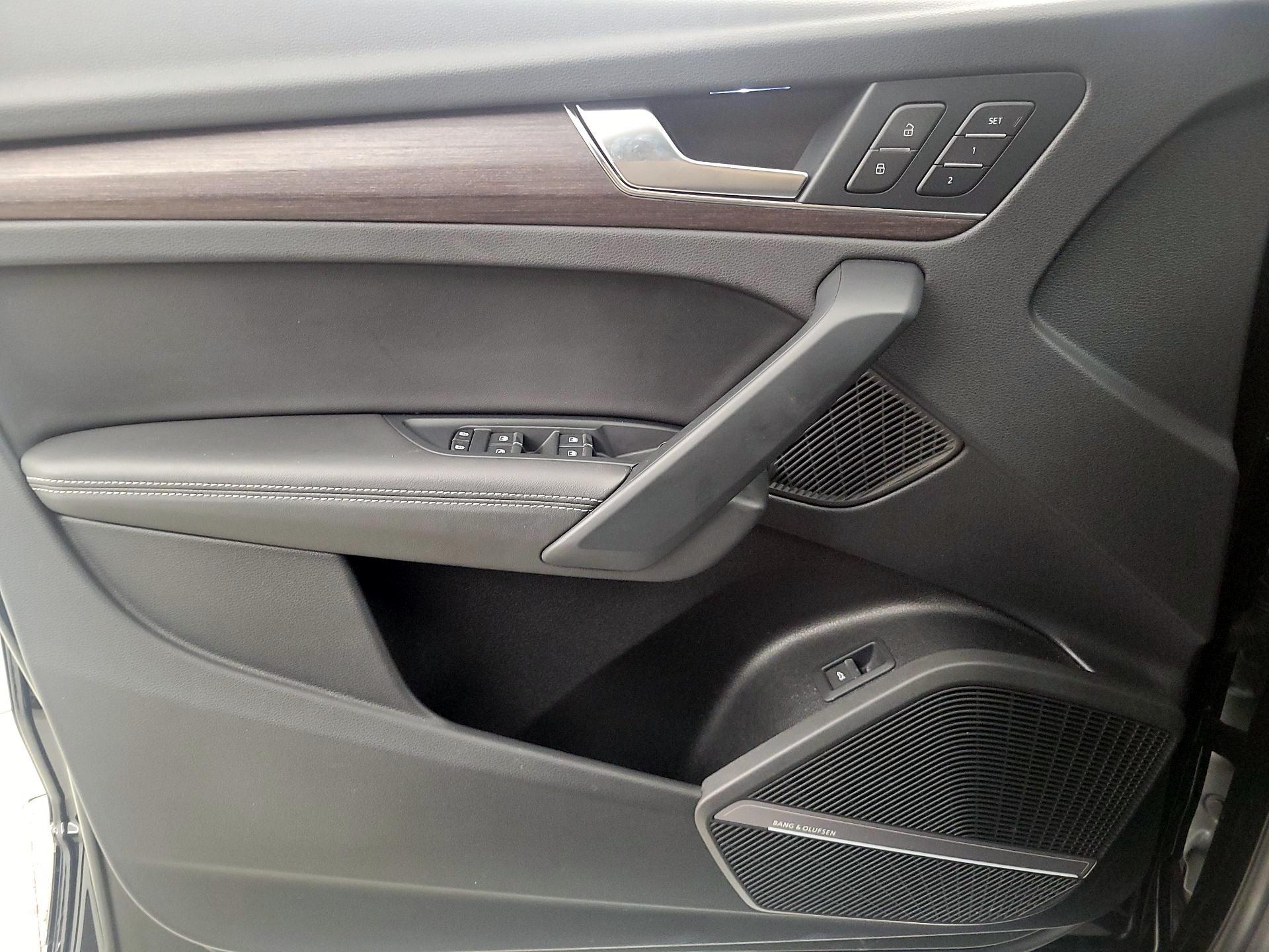 Thumbnail: 2023 Audi Q5 - 12