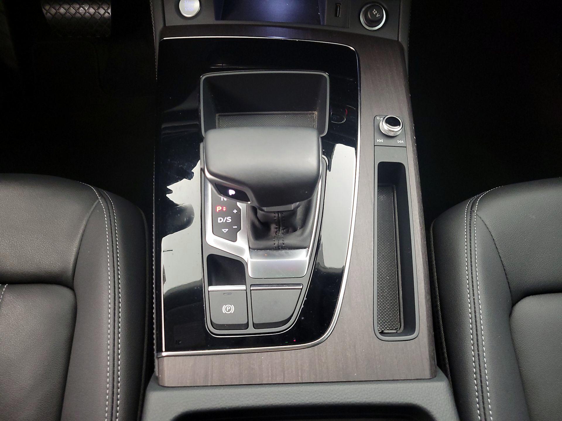 Thumbnail: 2023 Audi Q5 - 18
