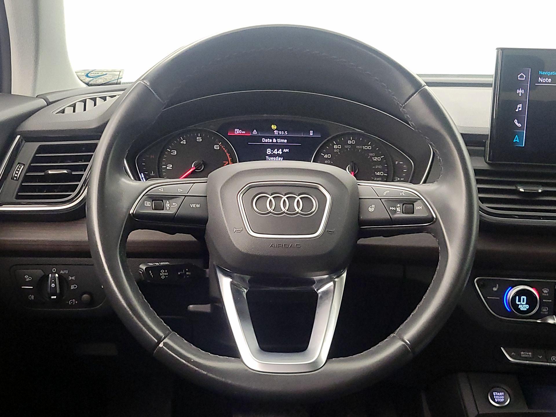 Thumbnail: 2023 Audi Q5 - 10