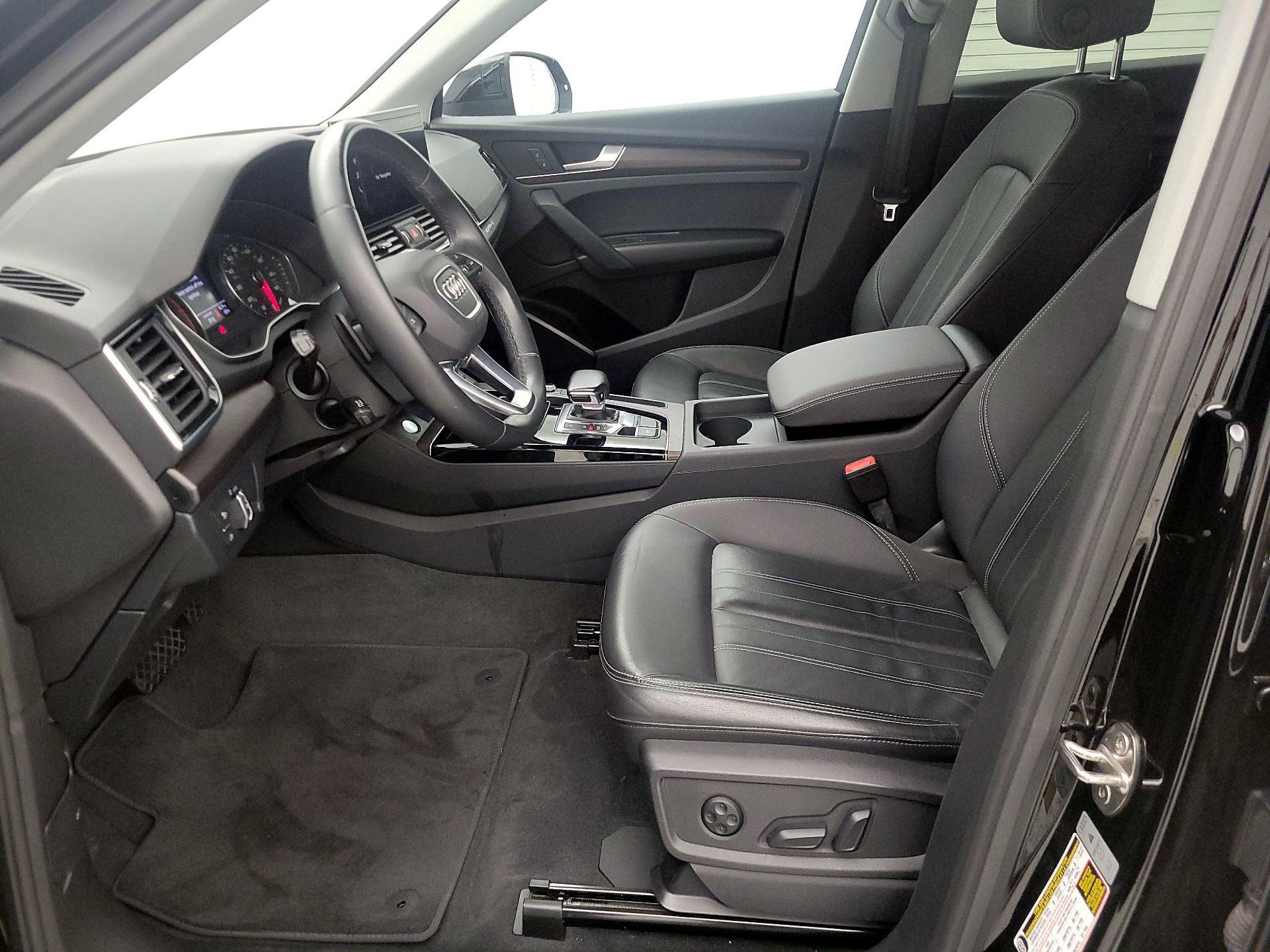 Thumbnail: 2023 Audi Q5 - 11