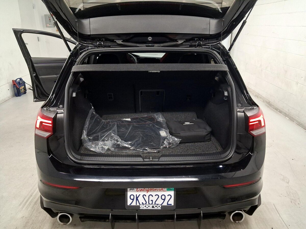 Trunk/Cargo (Seats Up)