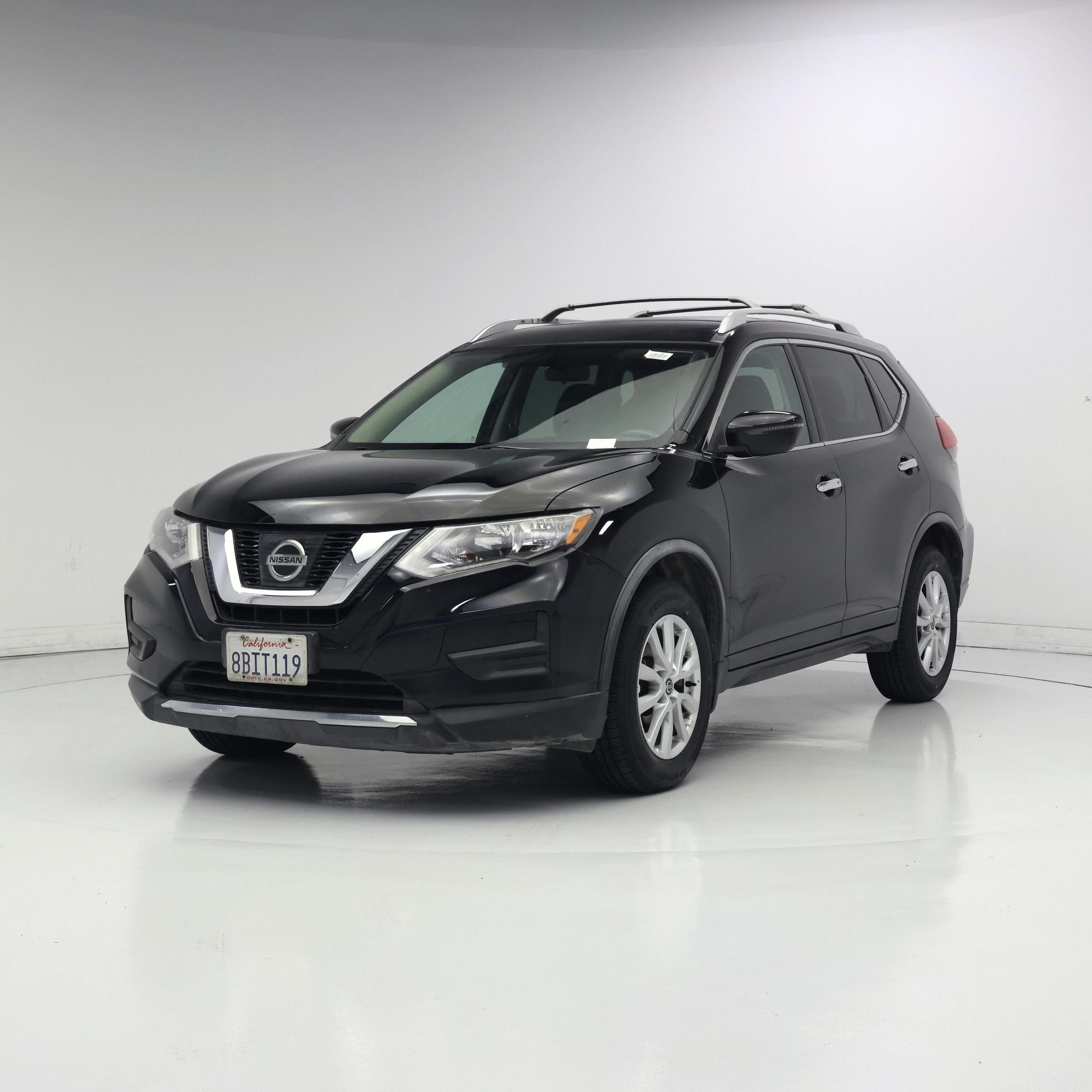Thumbnail: 2017 Nissan Rogue - 4
