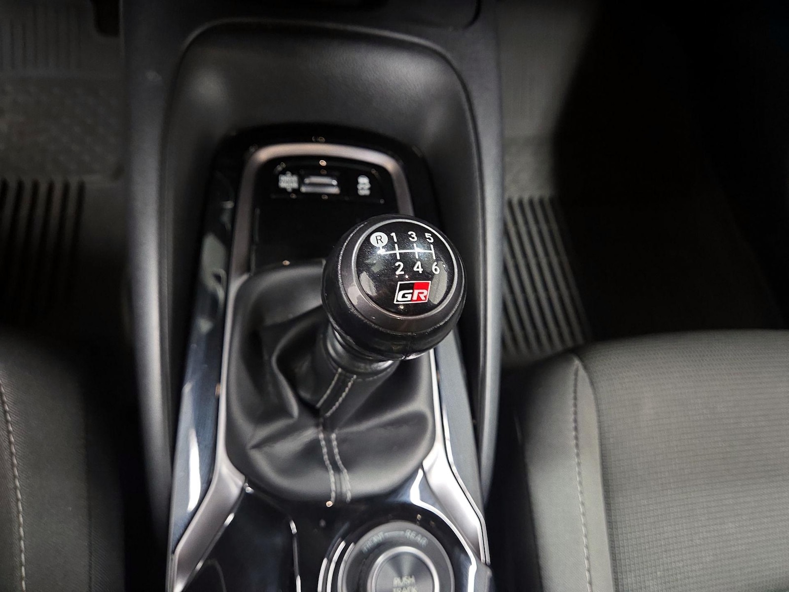 2023 Toyota GR Corolla Core - Photo 16