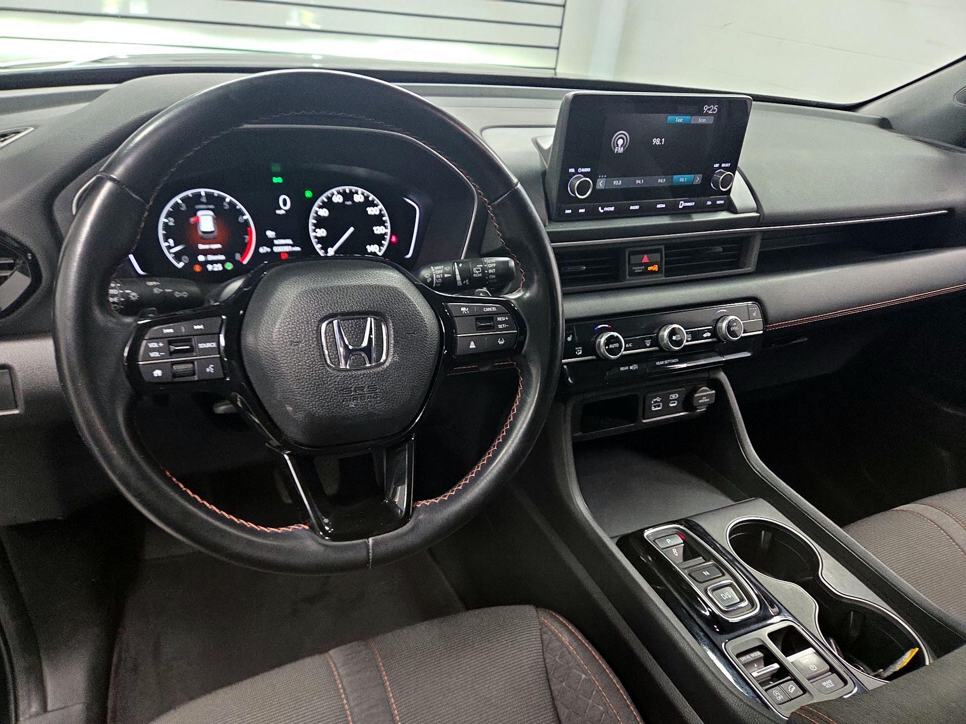 Thumbnail: 2023 Honda Pilot - 9