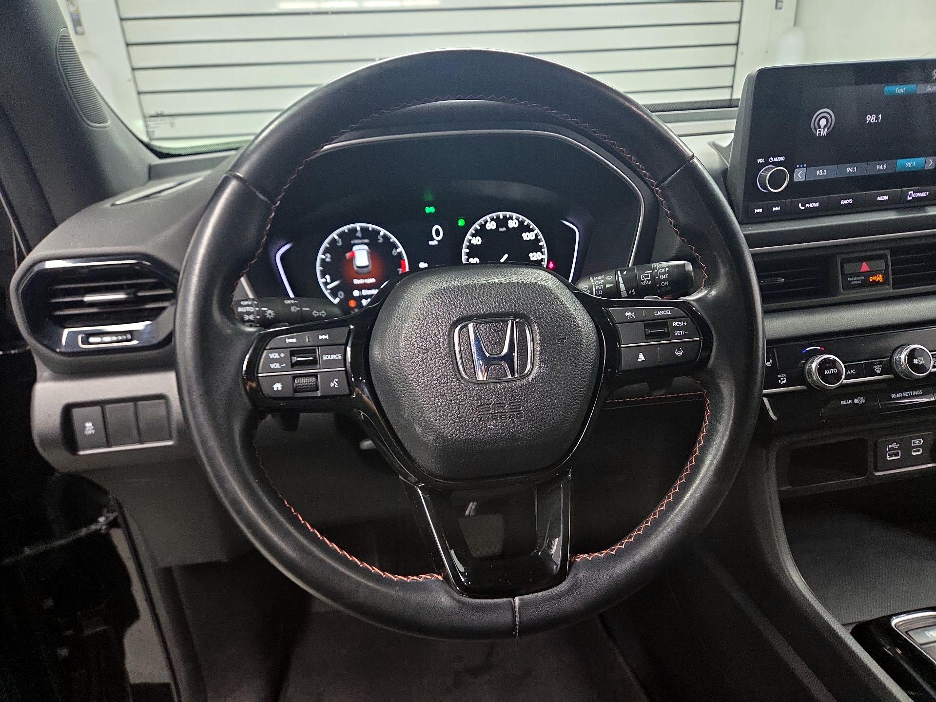 Thumbnail: 2023 Honda Pilot - 10