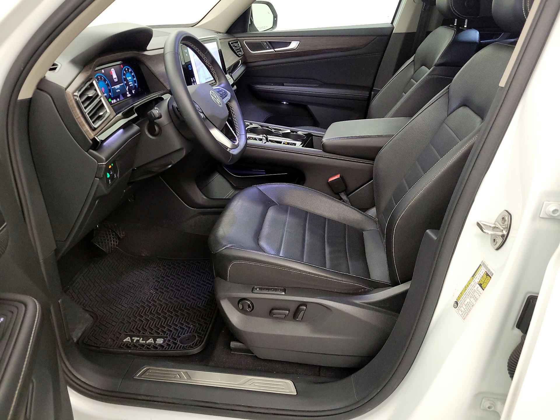 Thumbnail: 2024 Volkswagen Atlas - 9