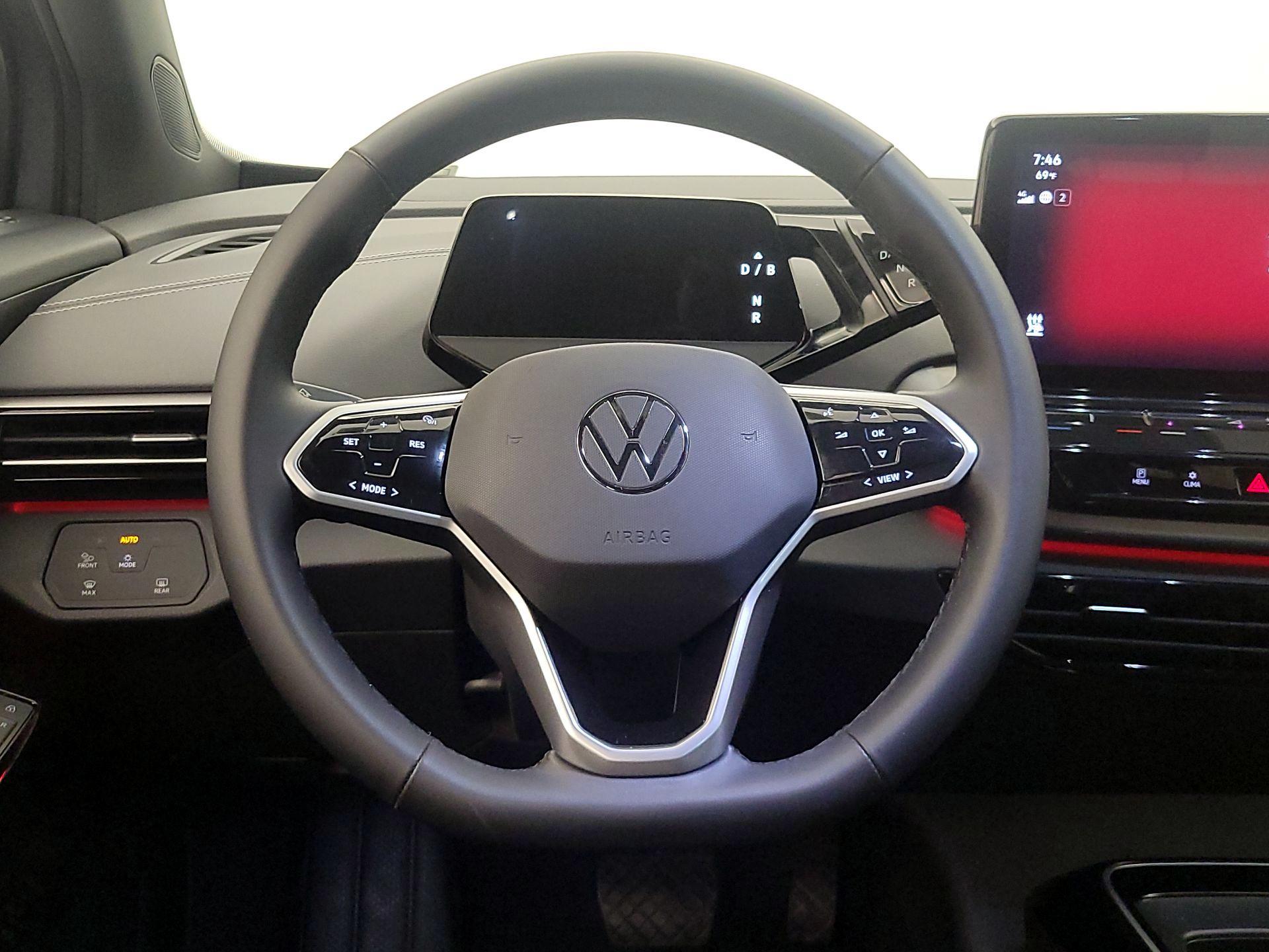Thumbnail: 2023 Volkswagen ID.4 - 10