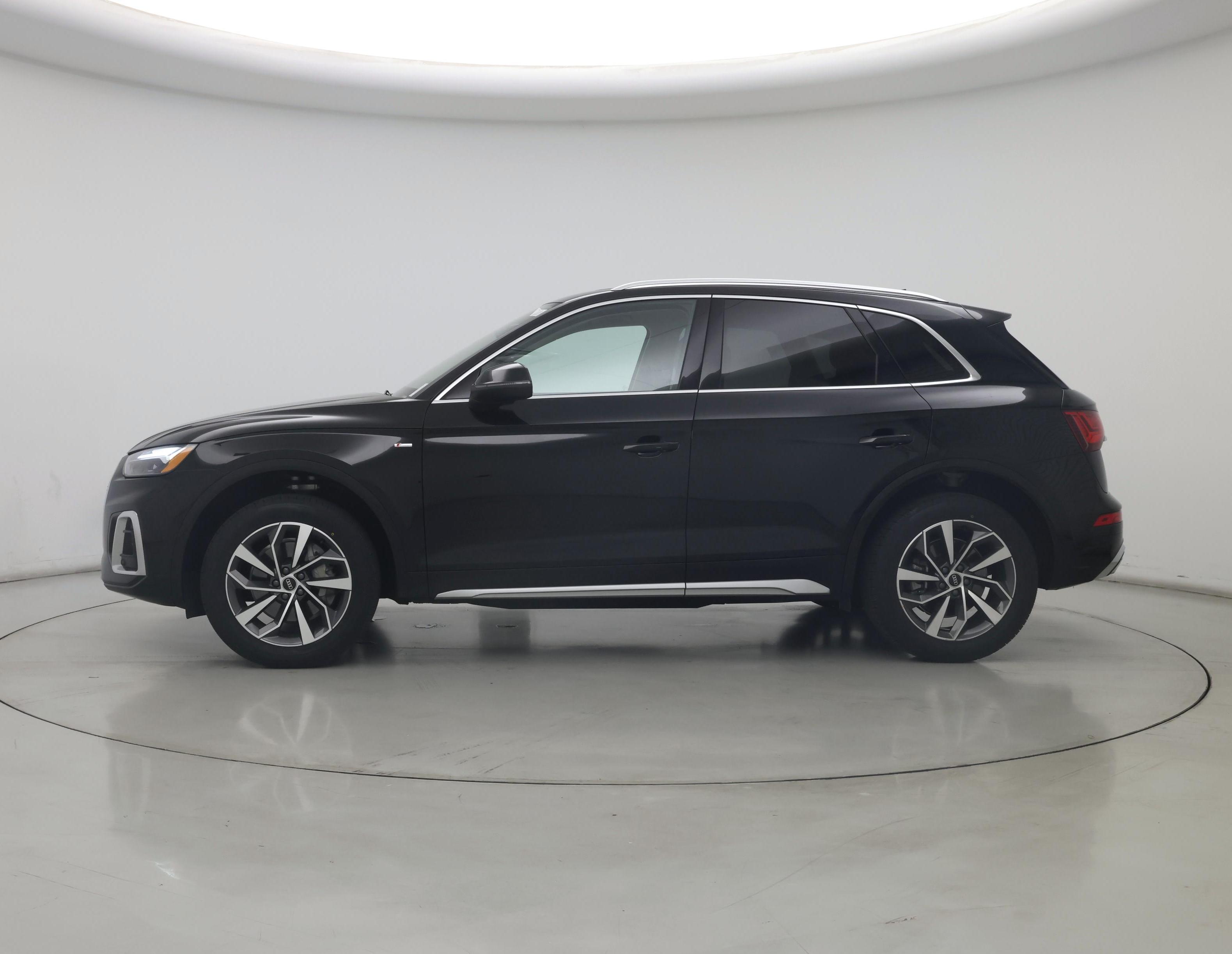 Thumbnail: 2023 Audi Q5 - 3