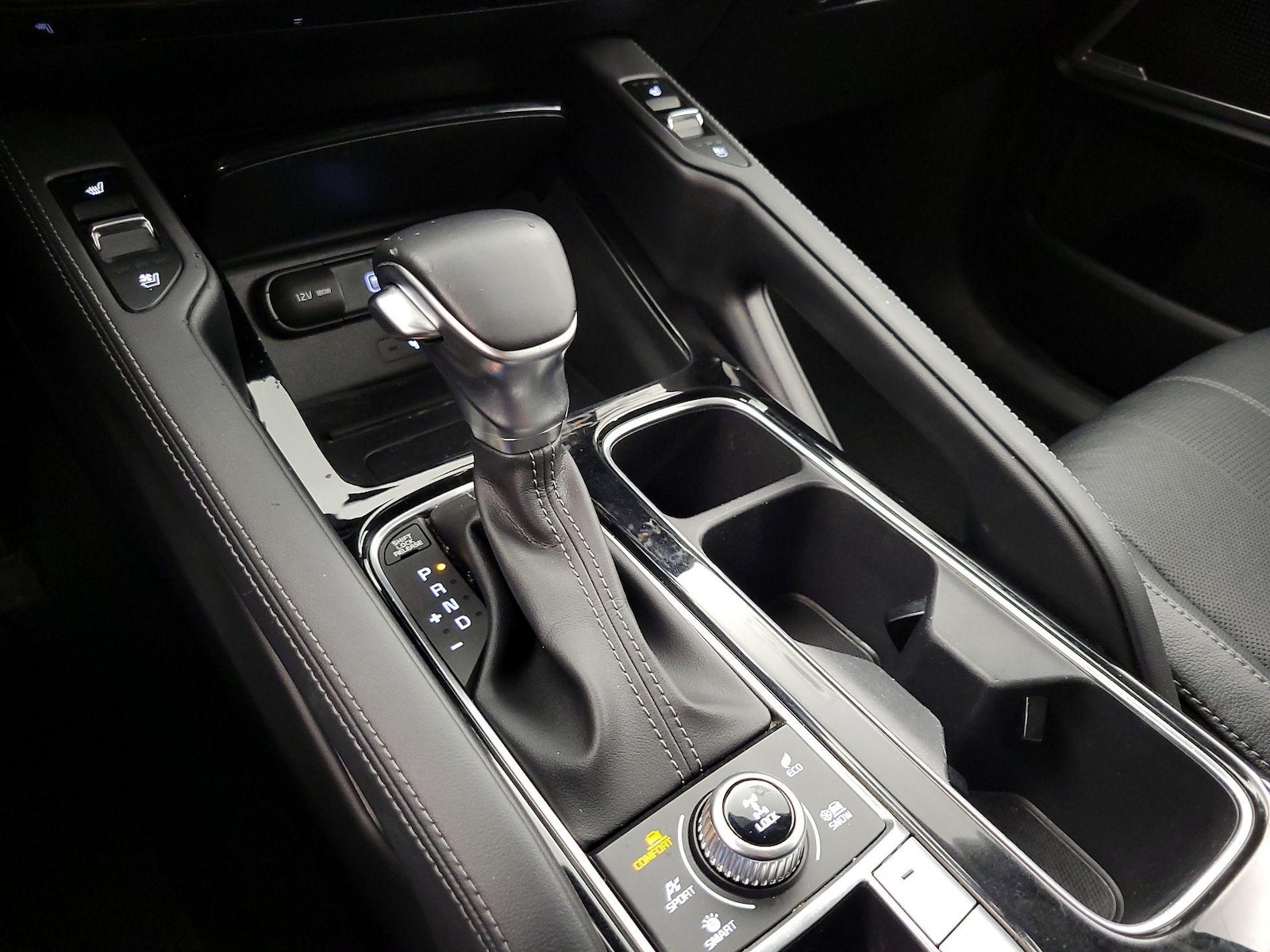 2022 Kia Telluride EX - Photo 19