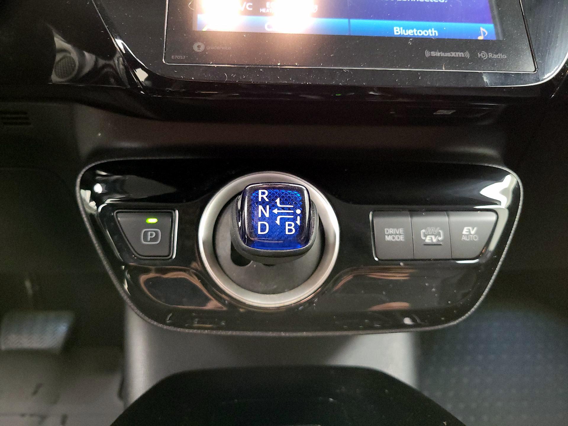 Thumbnail: 2022 Toyota Prius Prime - 16