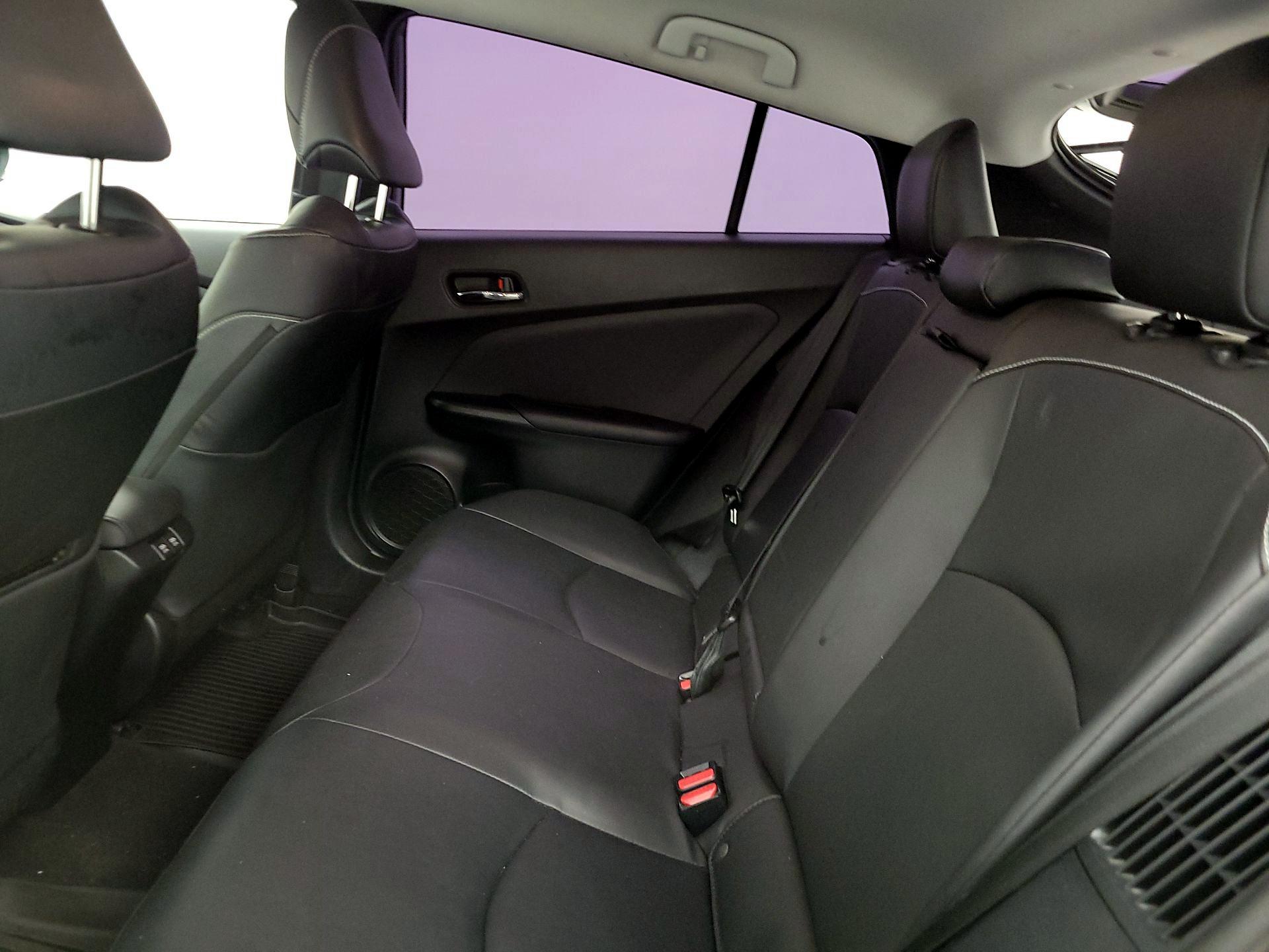 Thumbnail: 2022 Toyota Prius Prime - 17