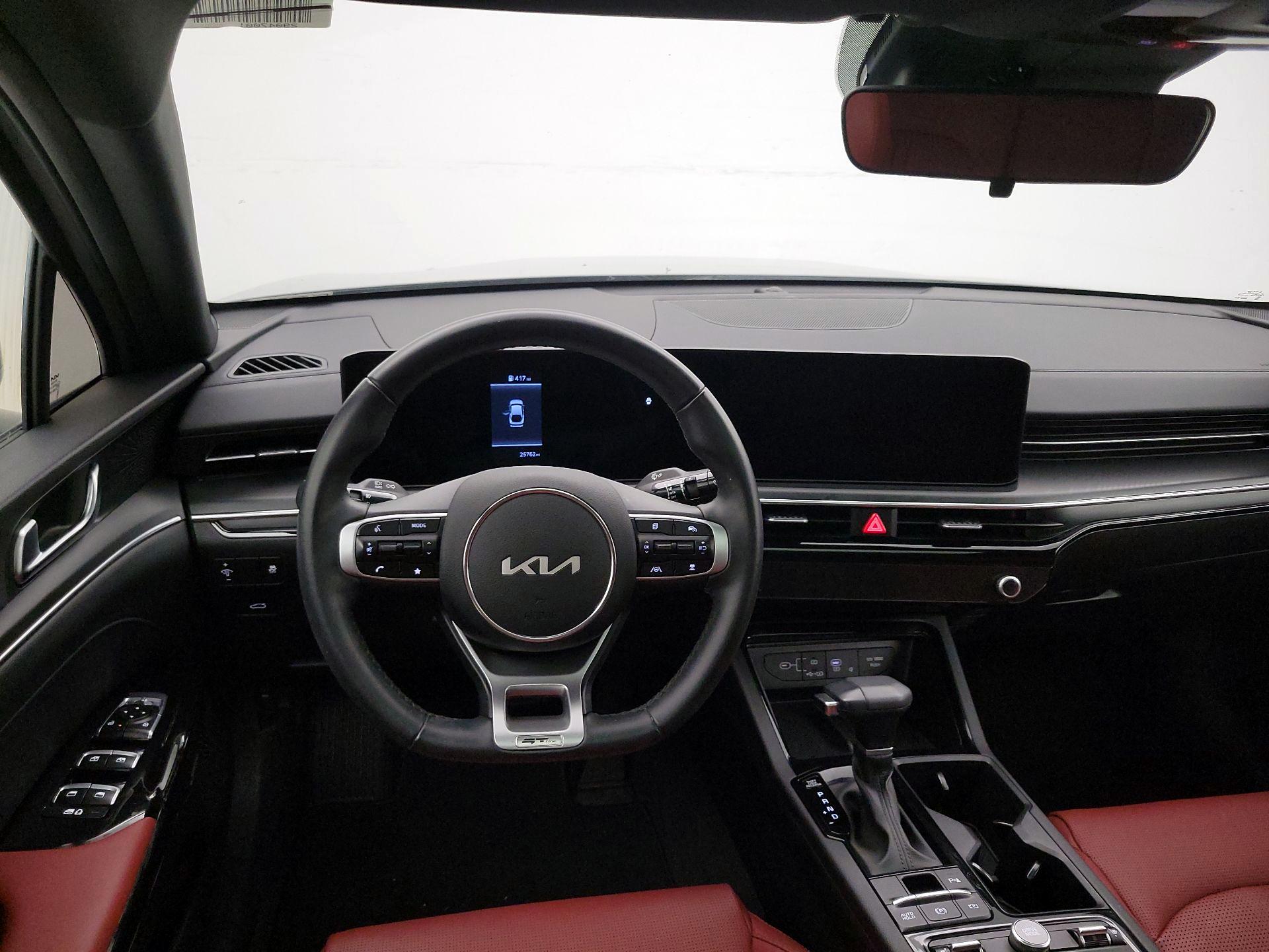 Thumbnail: 2025 Kia K5 - 10