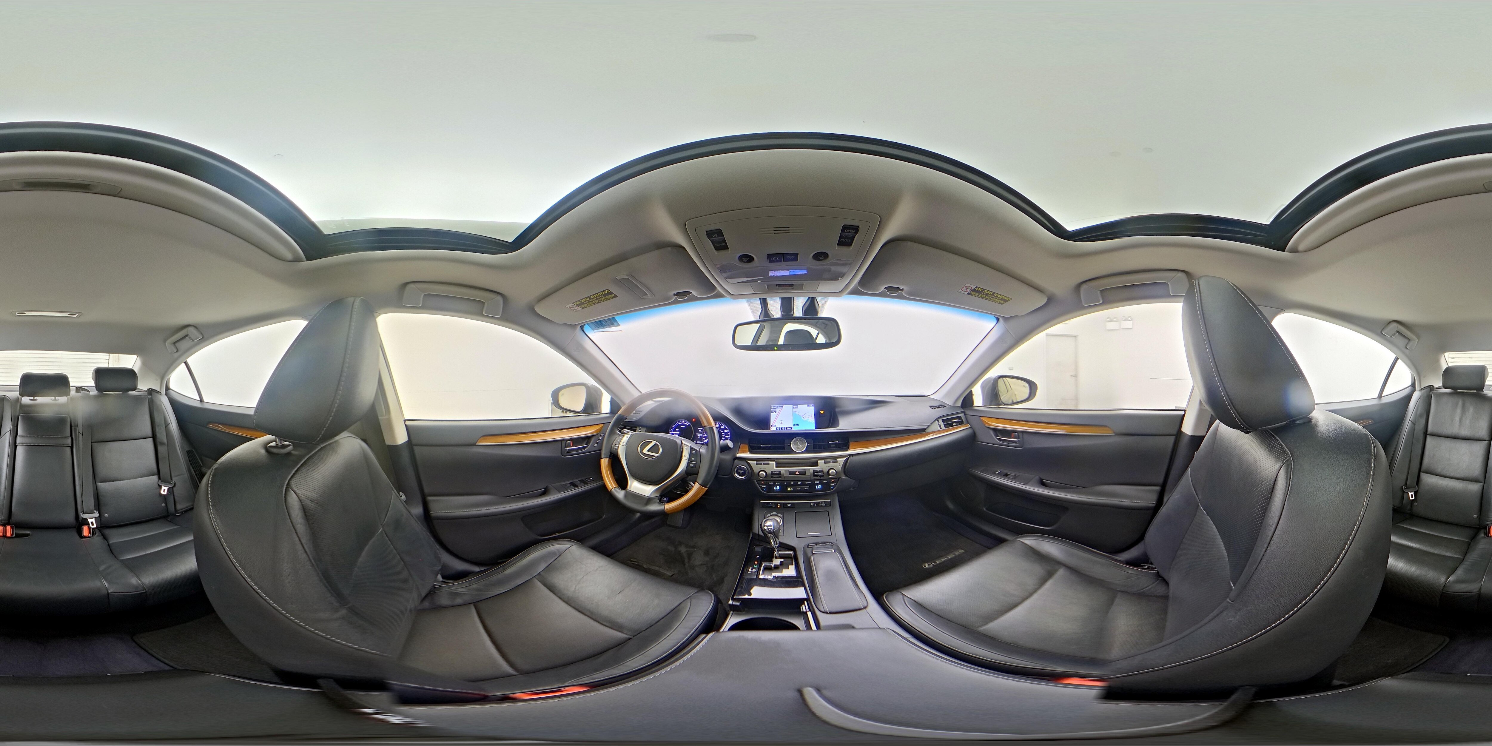 2015 Lexus ES 300h - Photo 26