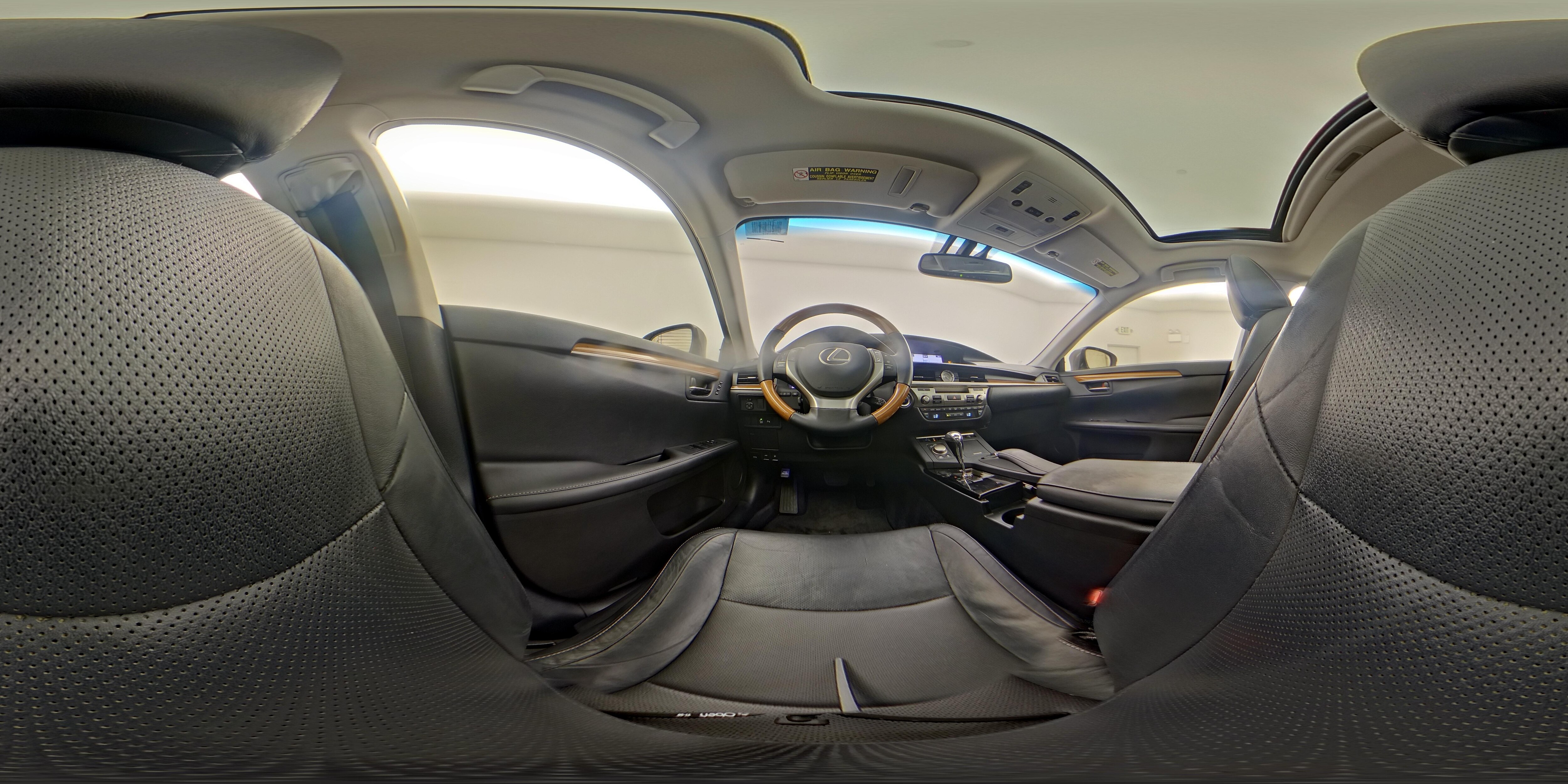 2015 Lexus ES 300h - Photo 28