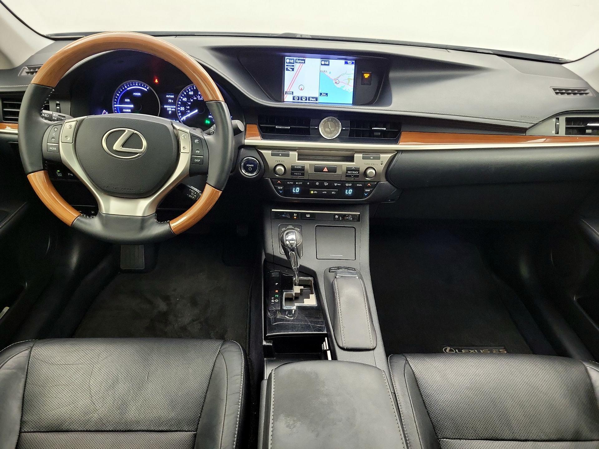 Thumbnail: 2015 Lexus ES - 9