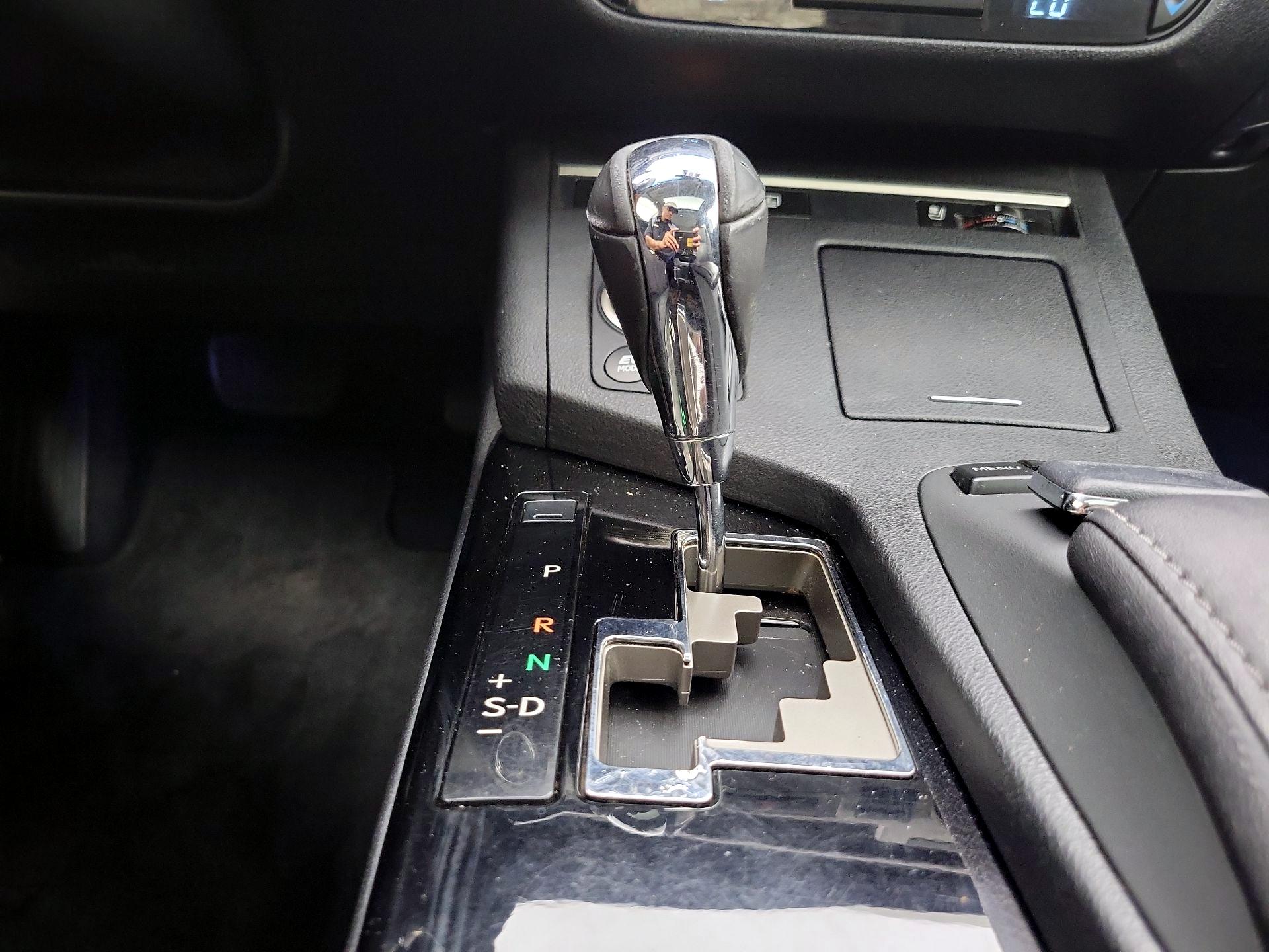 Thumbnail: 2015 Lexus ES - 18