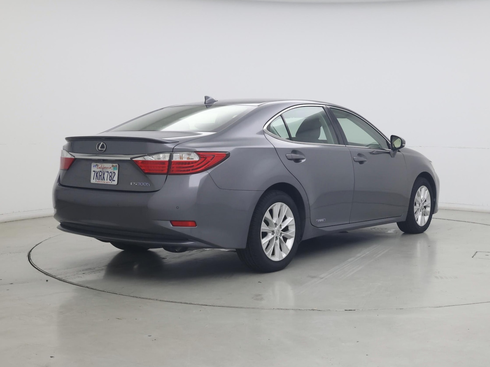 2015 Lexus ES 300h - Photo 9