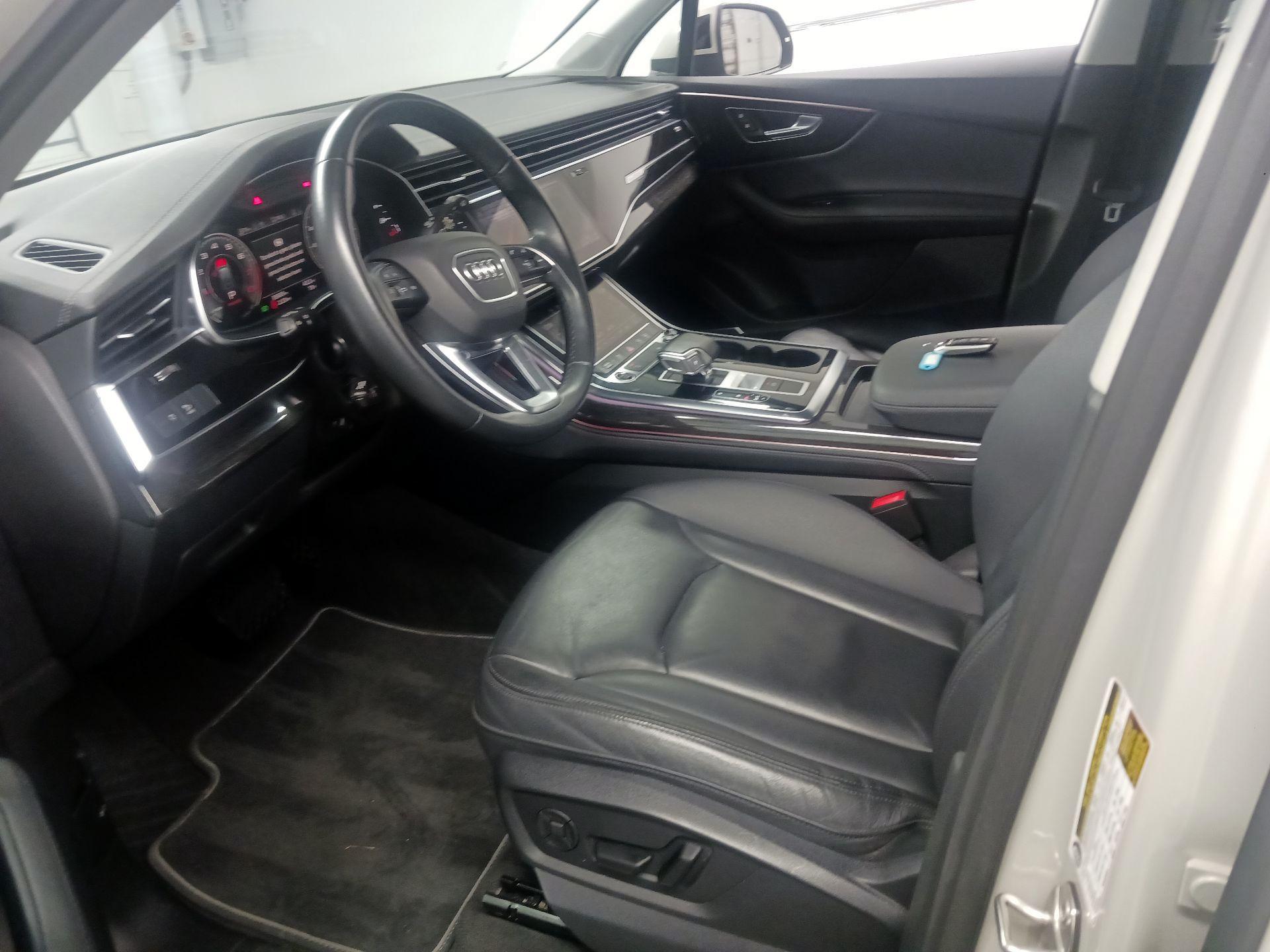Thumbnail: 2024 Audi Q7 - 9