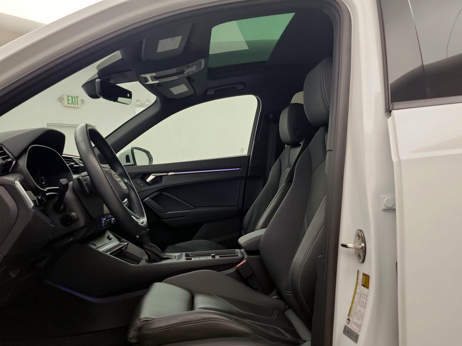 Thumbnail: 2024 Audi Q3 - 19