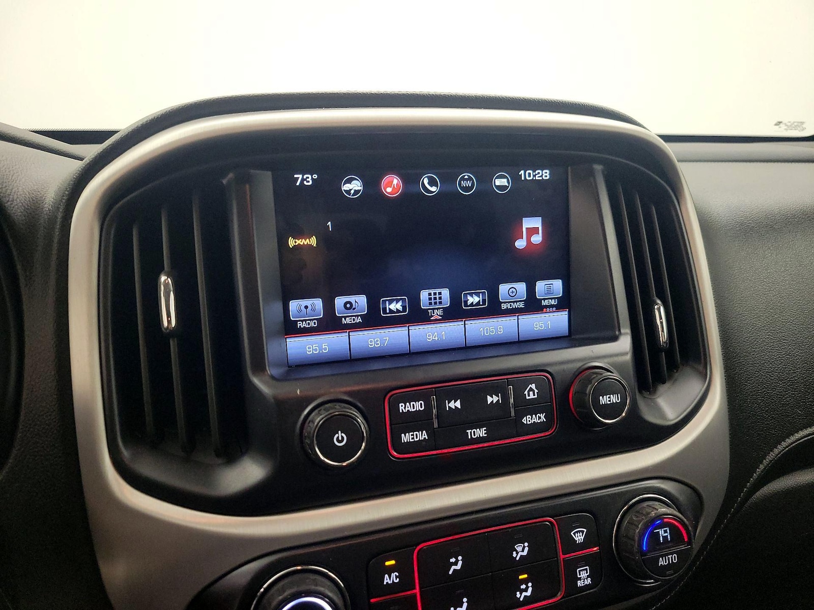 2016 GMC Canyon SLT - Photo 16