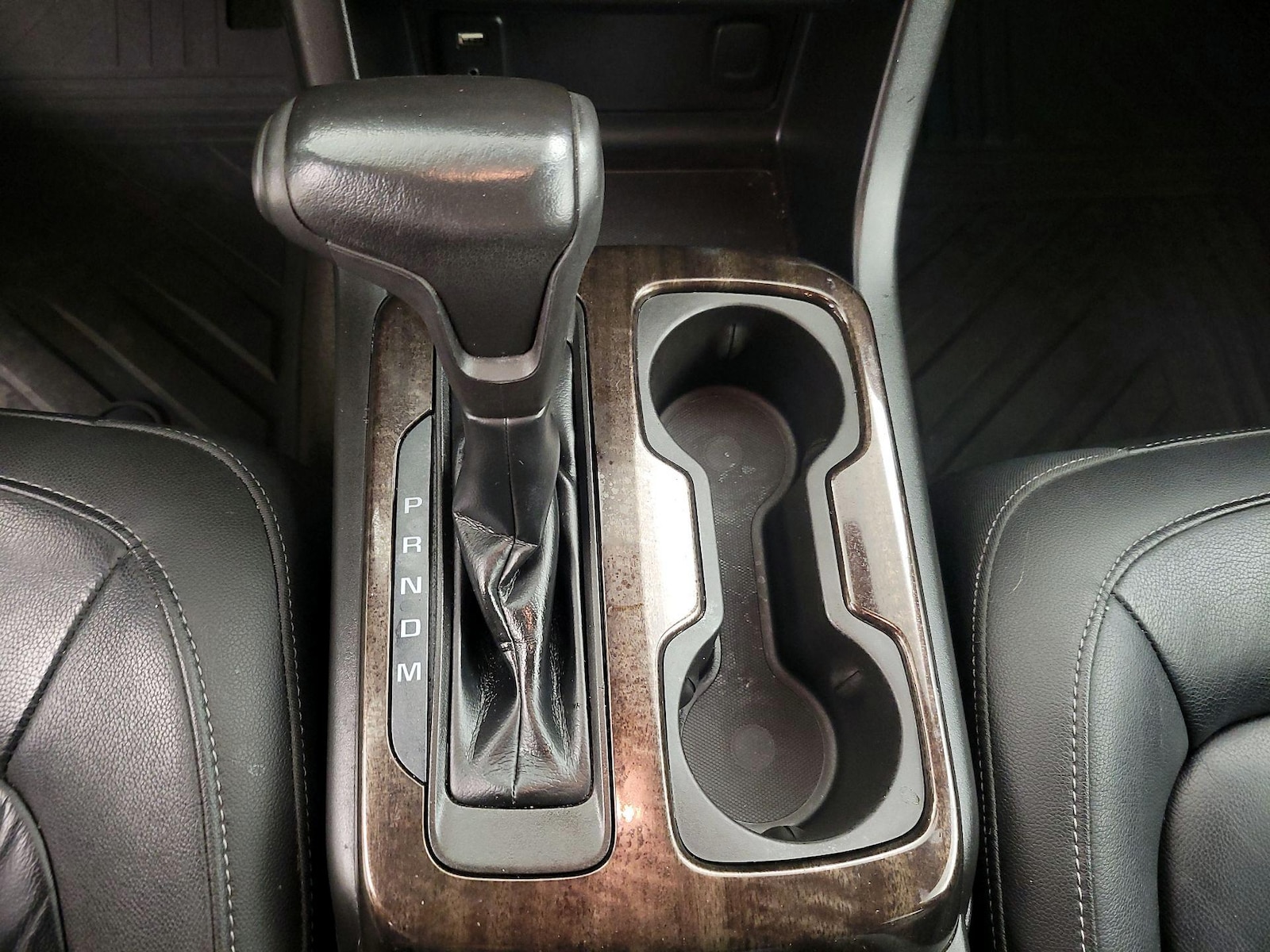 2016 GMC Canyon SLT - Photo 18