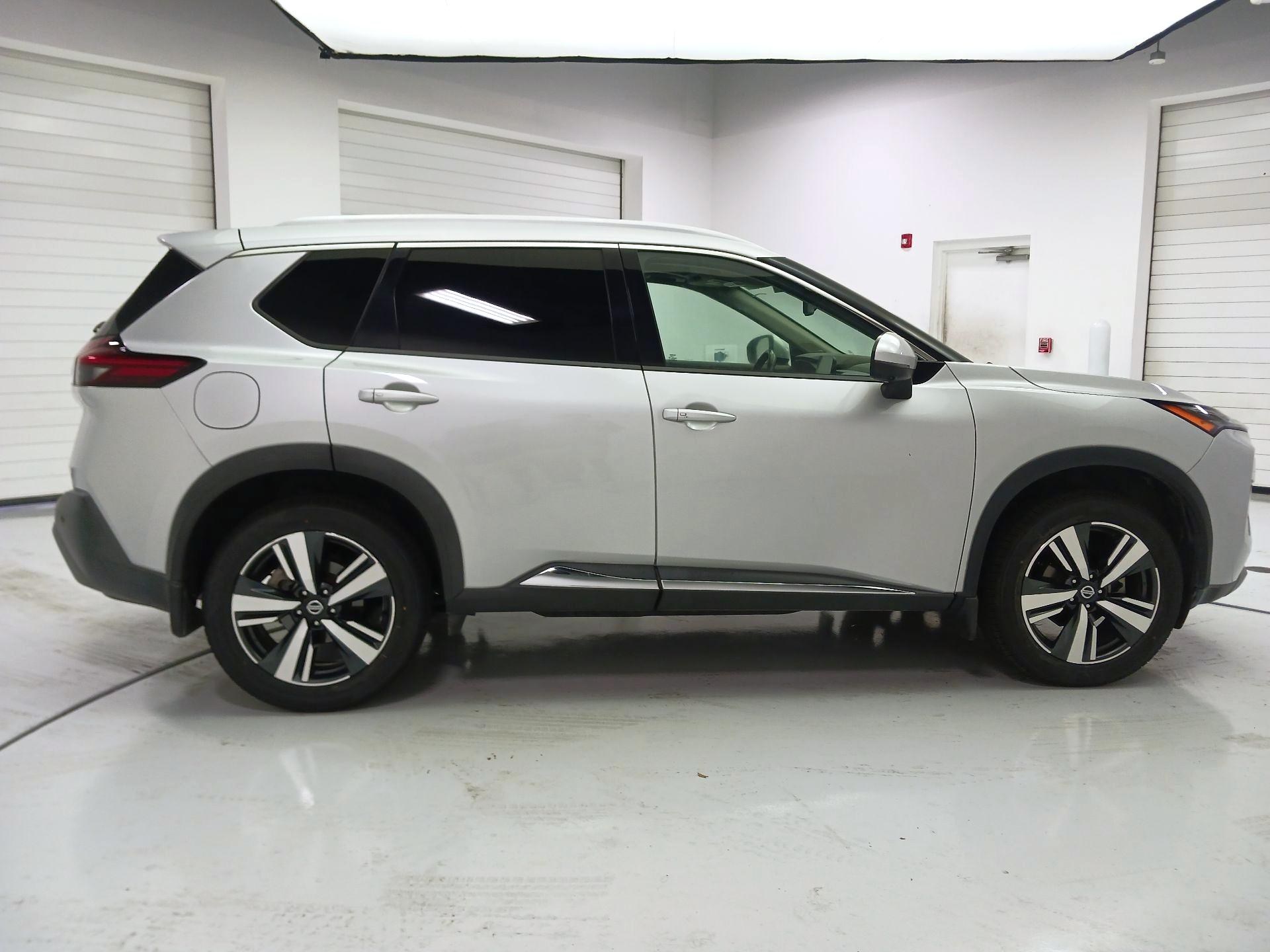 Thumbnail: 2021 Nissan Rogue - 4