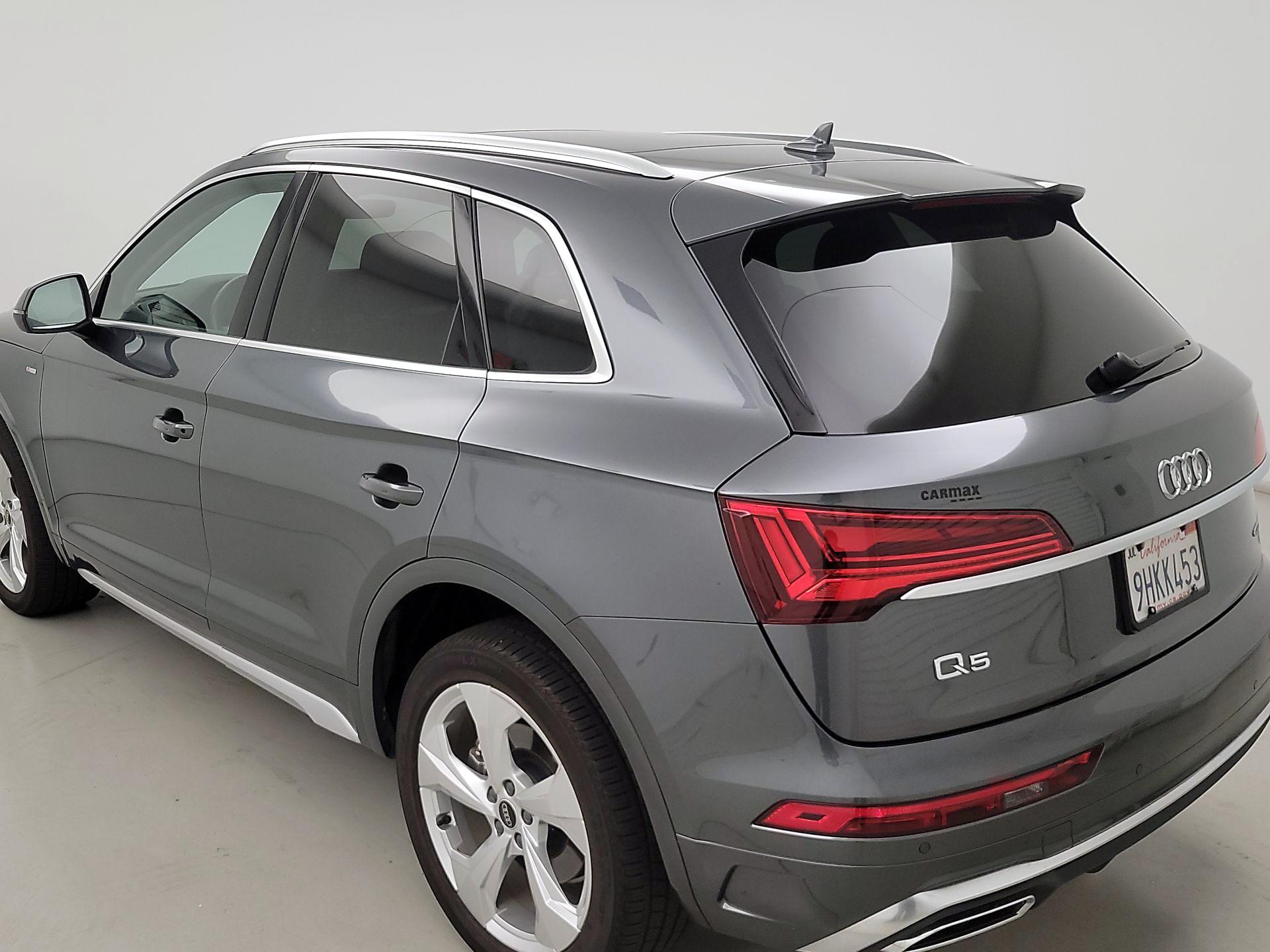 Thumbnail: 2023 Audi Q5 - 7
