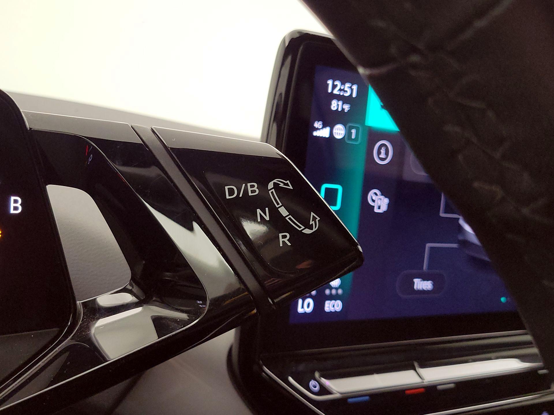 Thumbnail: 2023 Volkswagen ID.4 - 18
