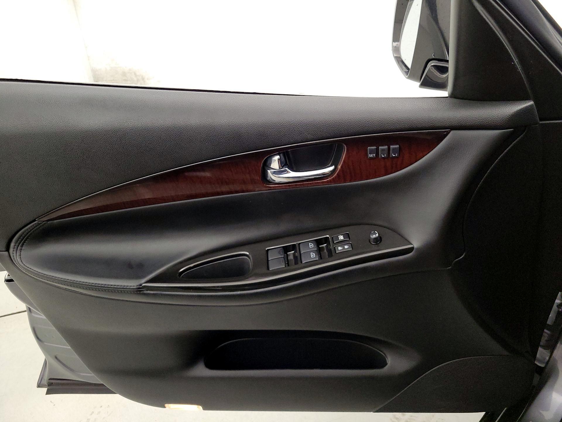 Thumbnail: 2016 INFINITI QX50 - 10