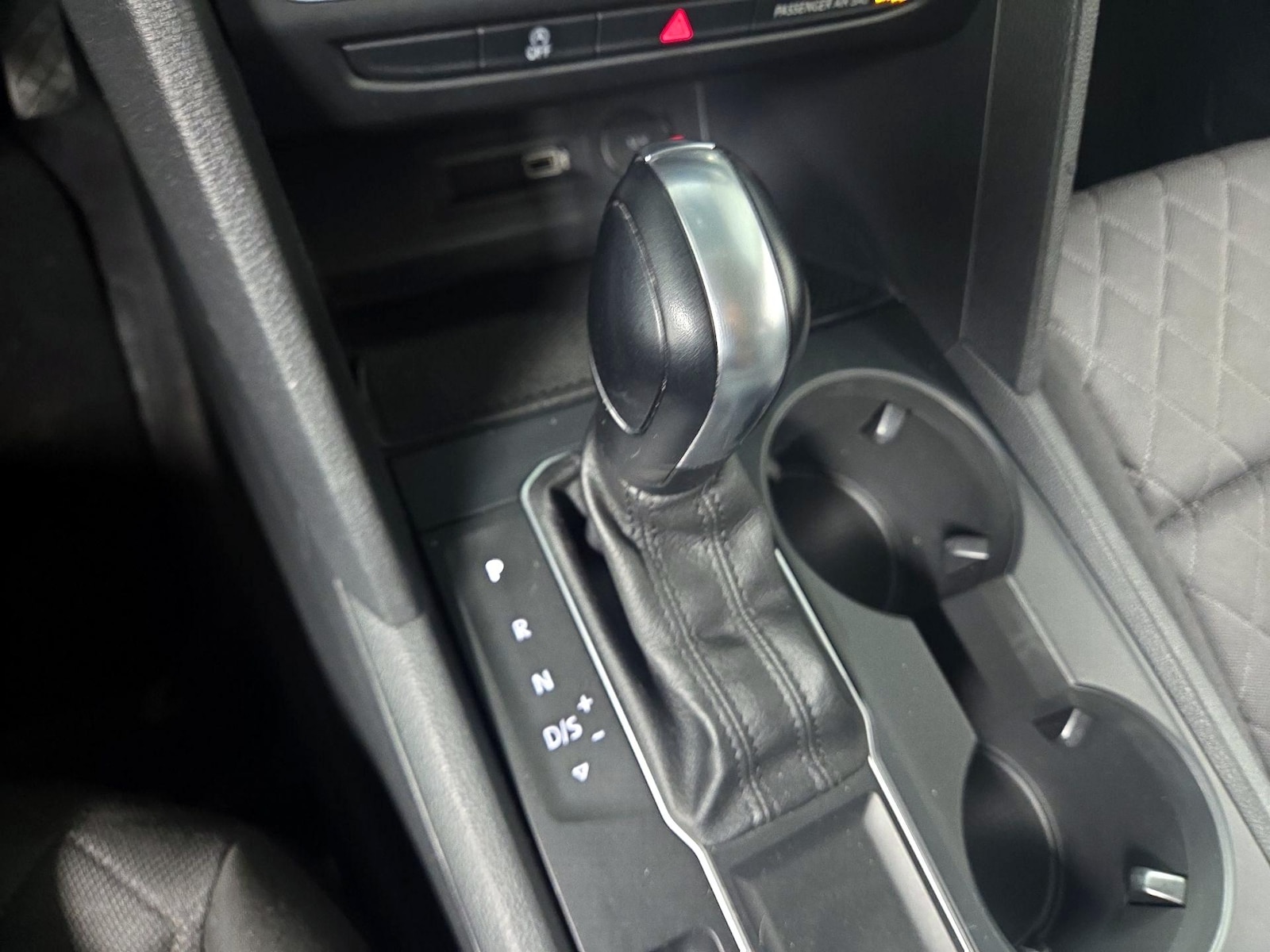 2018 Volkswagen Atlas S - Photo 16