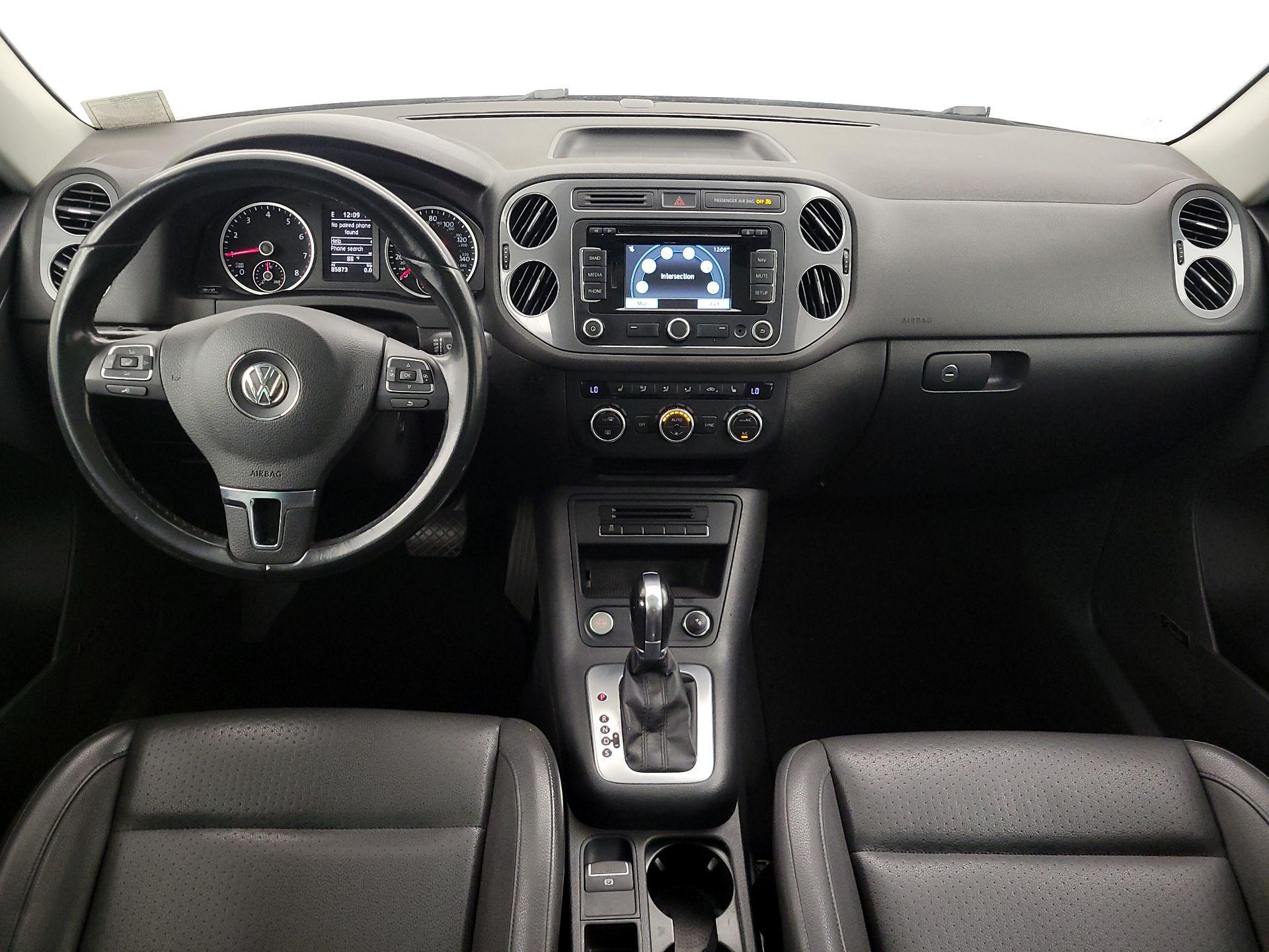 Thumbnail: 2015 Volkswagen Tiguan - 8