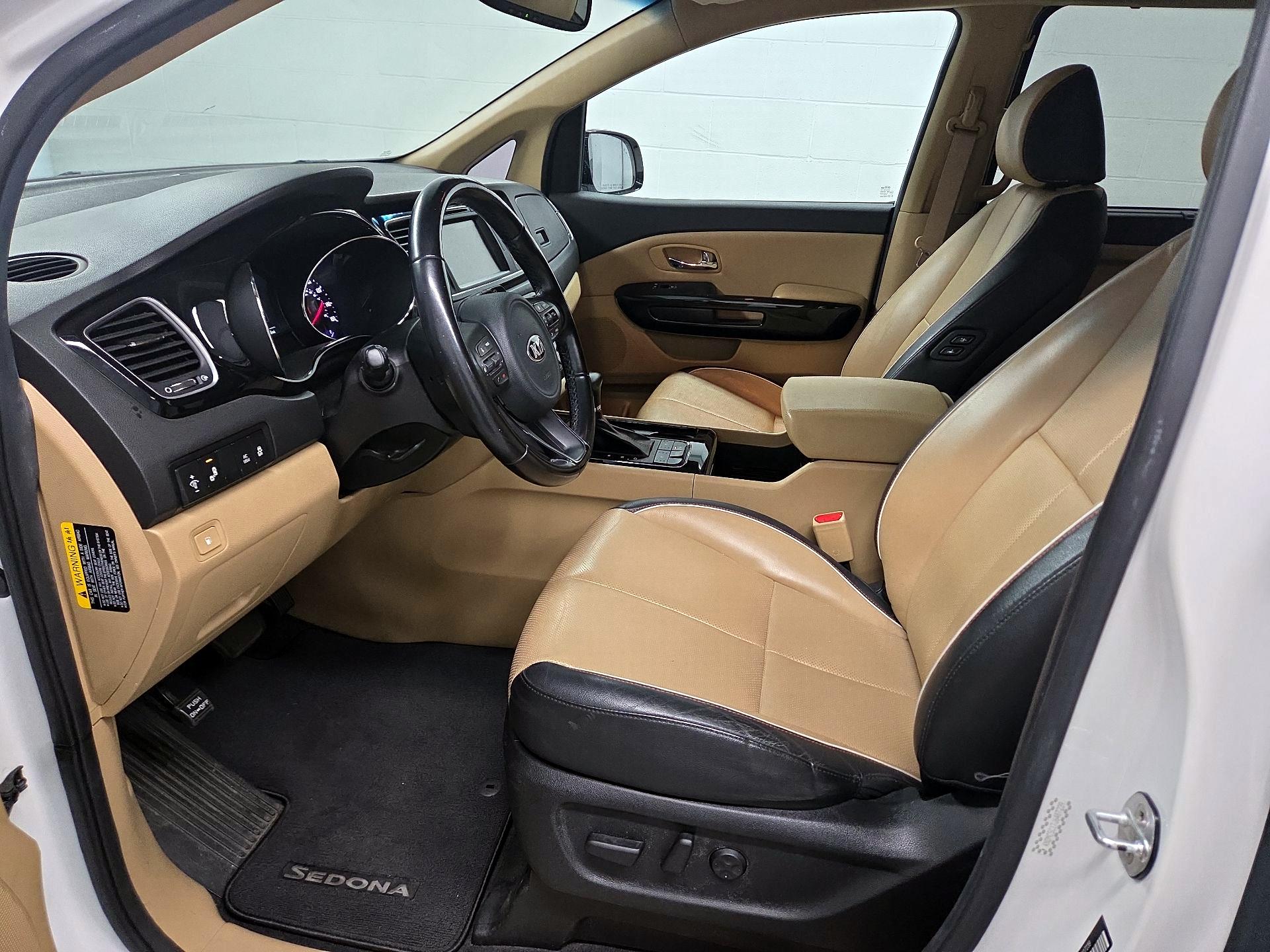 Thumbnail: 2018 Kia Sedona - 9
