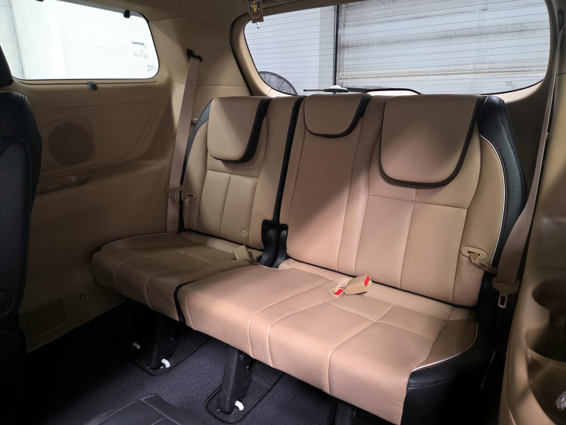 Thumbnail: 2018 Kia Sedona - 19