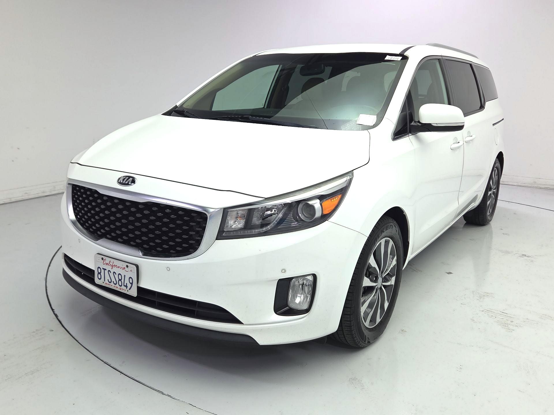 Thumbnail: 2018 Kia Sedona - 3