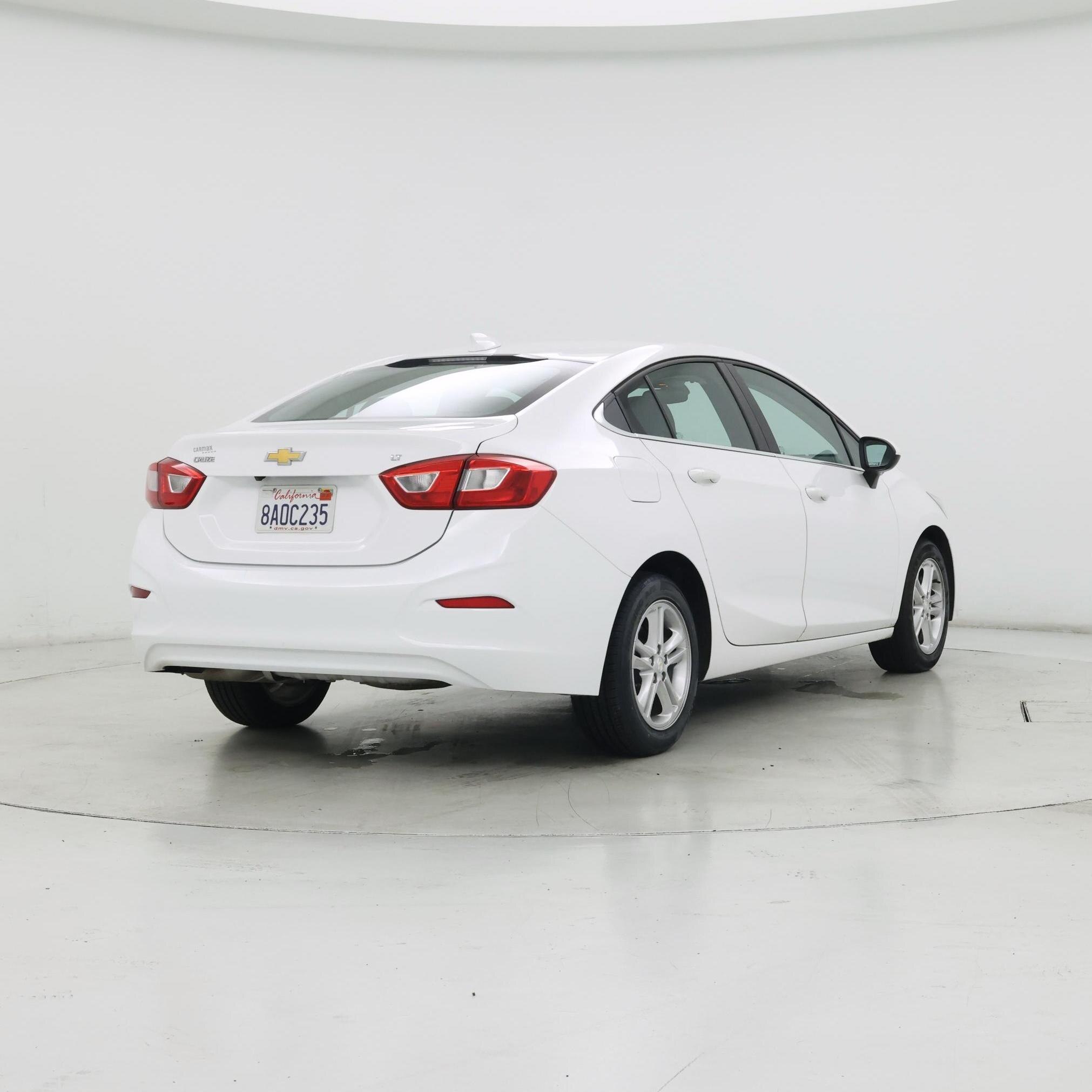 Thumbnail: 2017 Chevrolet Cruze - 8