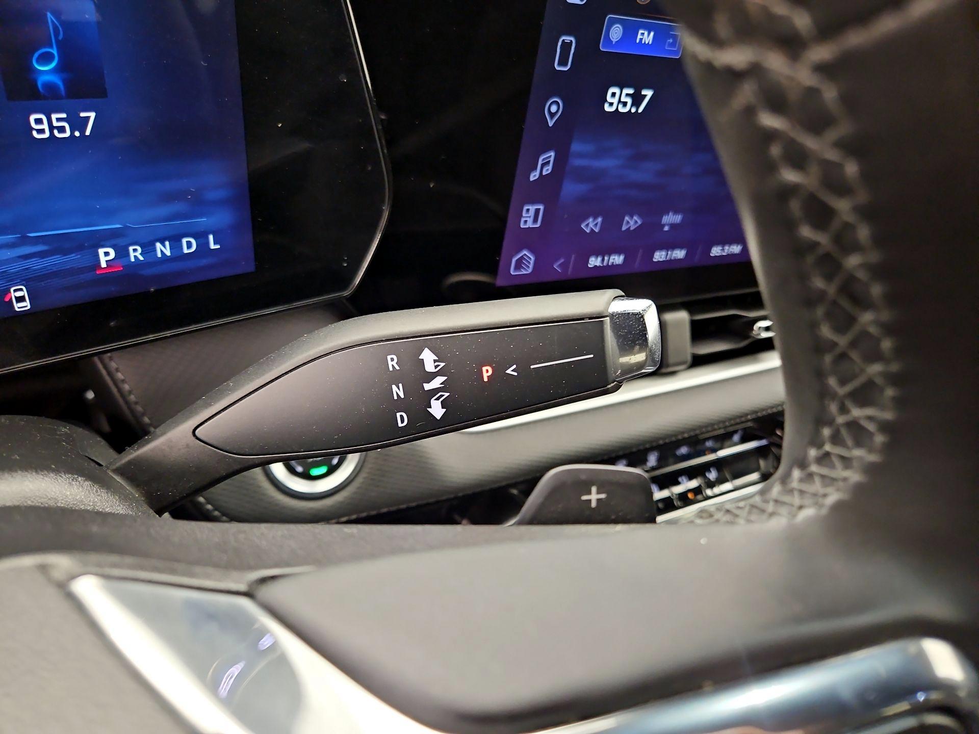 Thumbnail: 2025 Chevrolet Equinox - 15