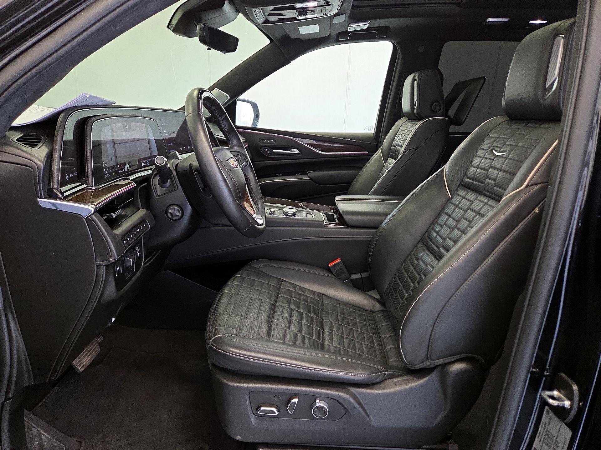 Thumbnail: 2024 Cadillac Escalade - 11