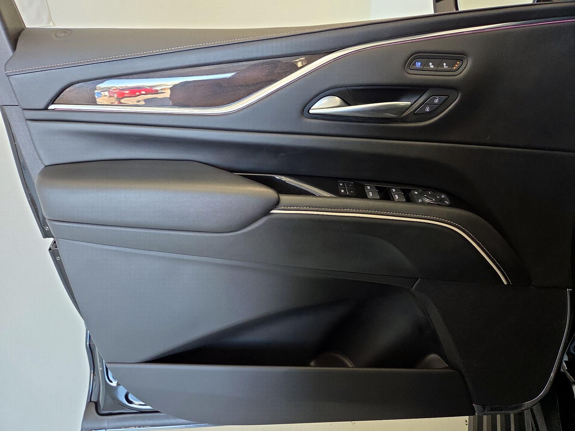 Thumbnail: 2024 Cadillac Escalade - 12