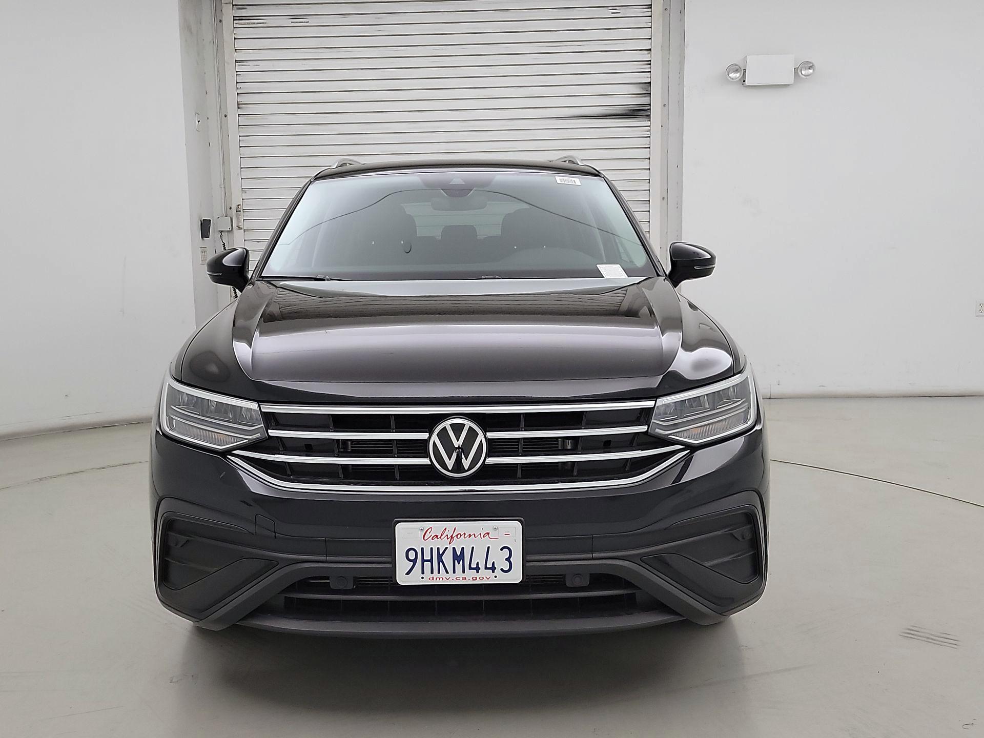 Thumbnail: 2023 Volkswagen Tiguan - 2