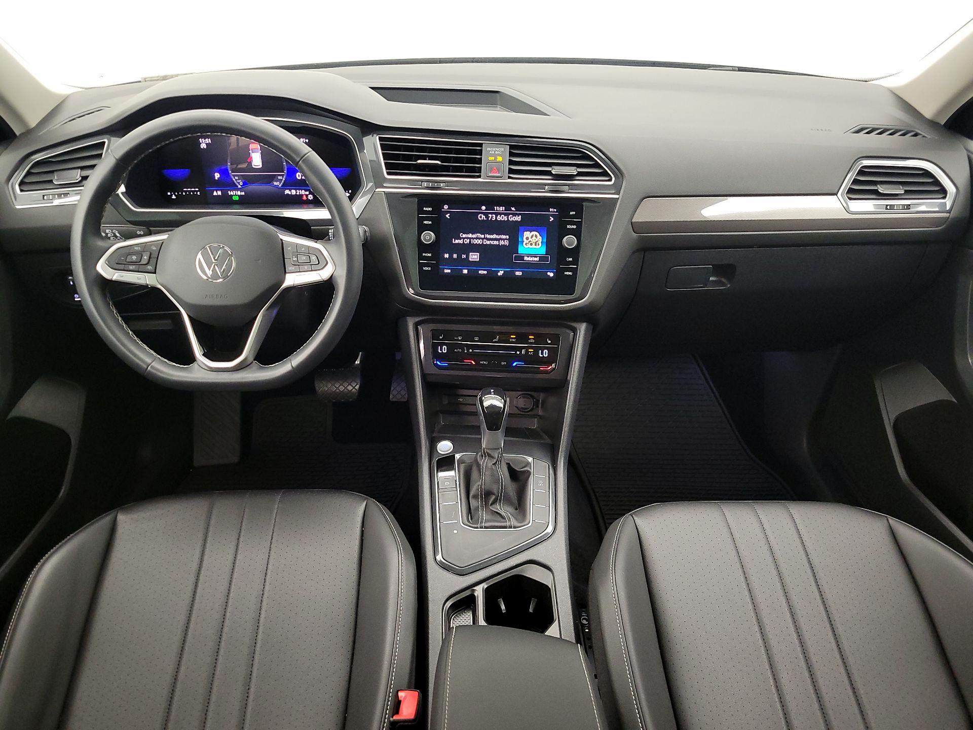 Thumbnail: 2023 Volkswagen Tiguan - 8