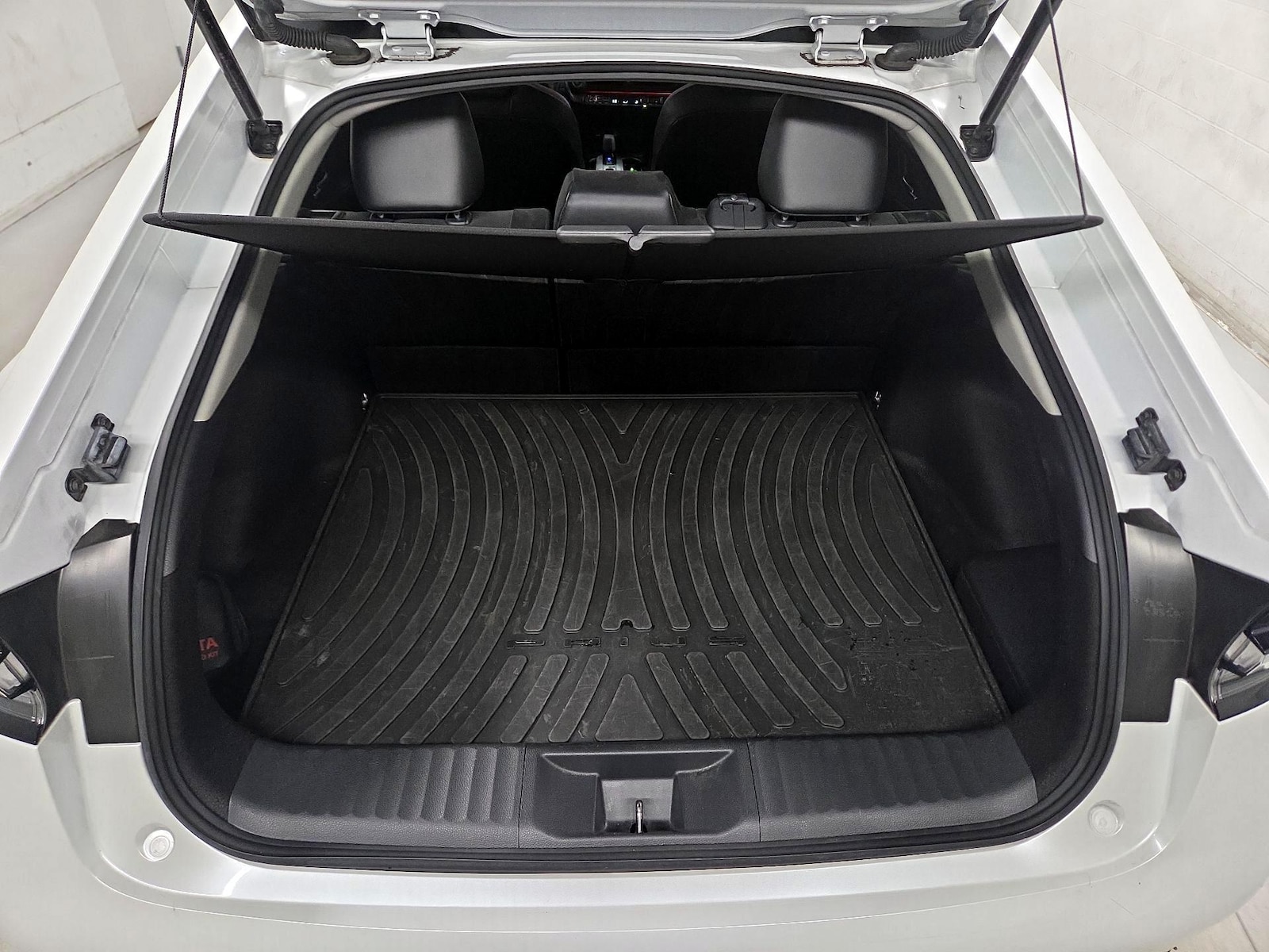 2024 Toyota Prius Prime XSE - Photo 19