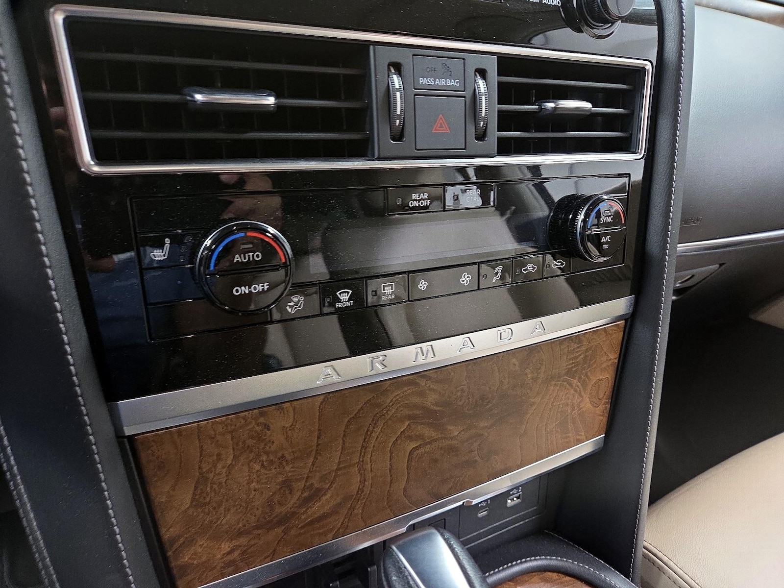 2022 Nissan Armada SL - Photo 15