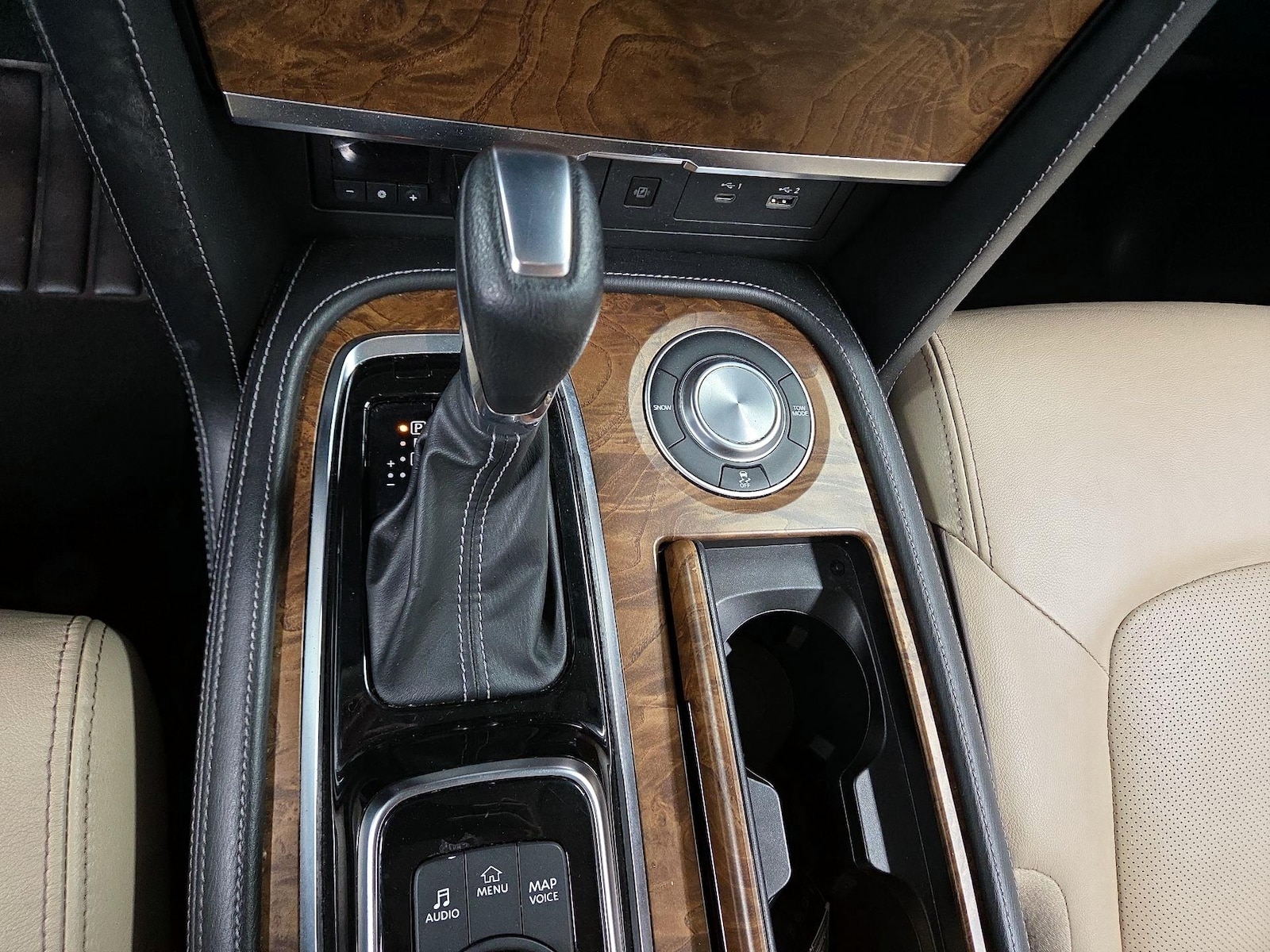2022 Nissan Armada SL - Photo 16