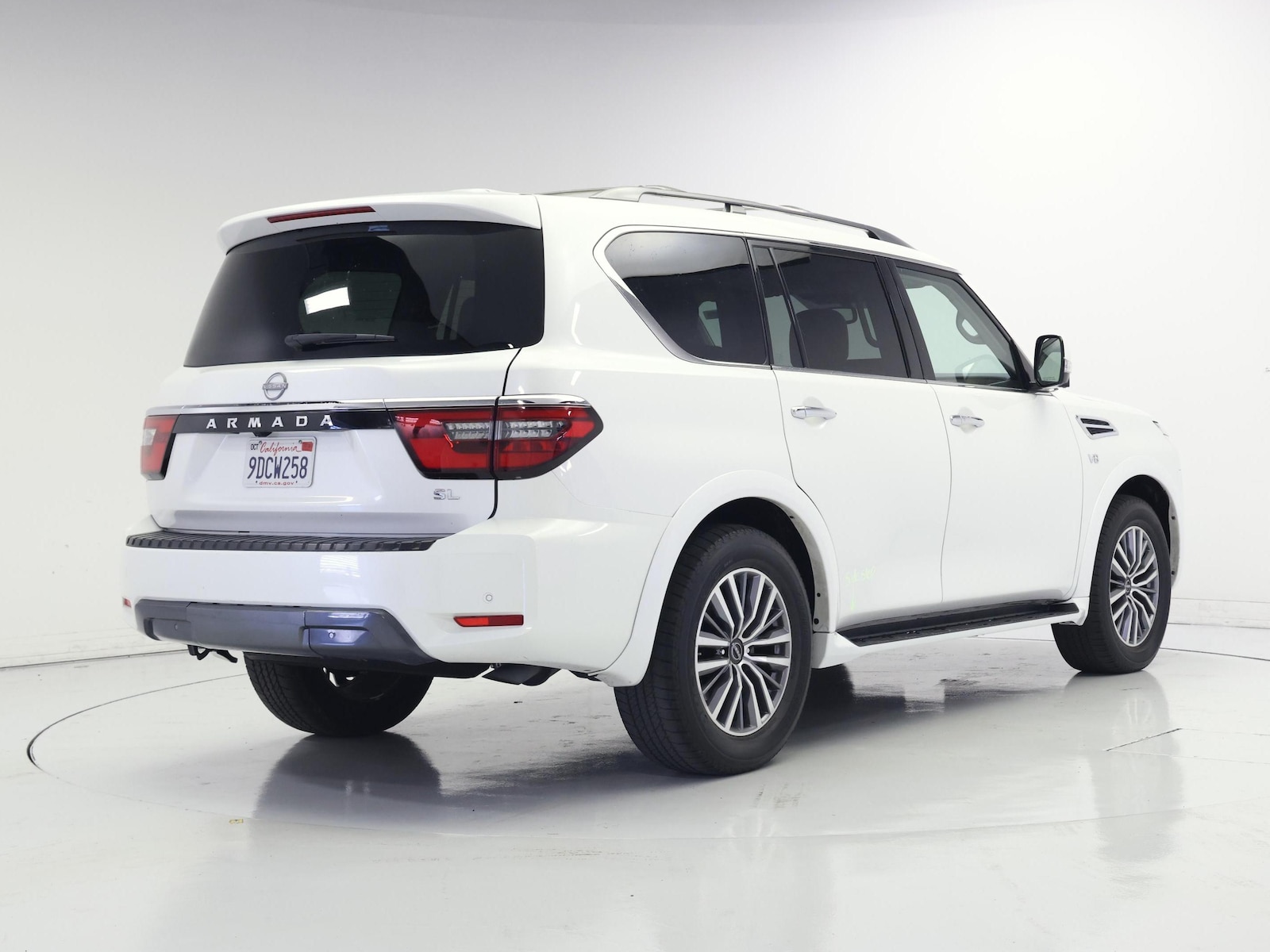 2022 Nissan Armada SL - Photo 9